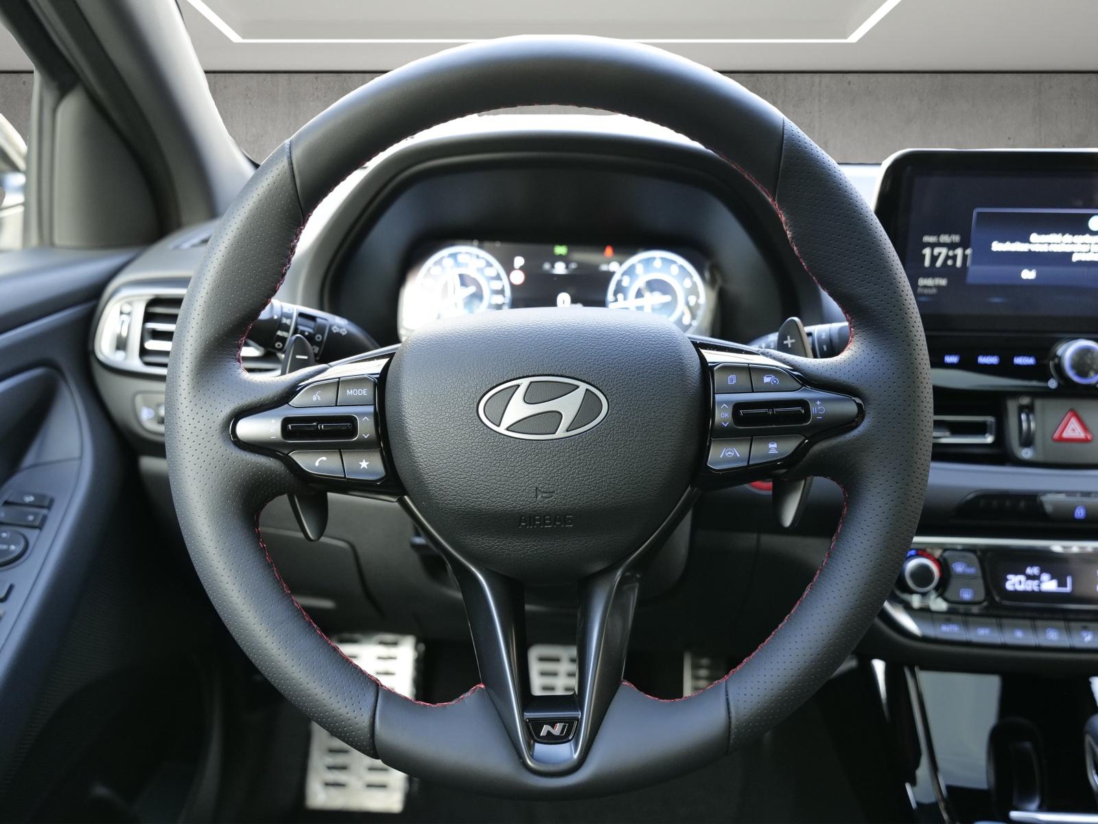 HYUNDAI i30 1.5 T-GDi N-Line-image-7