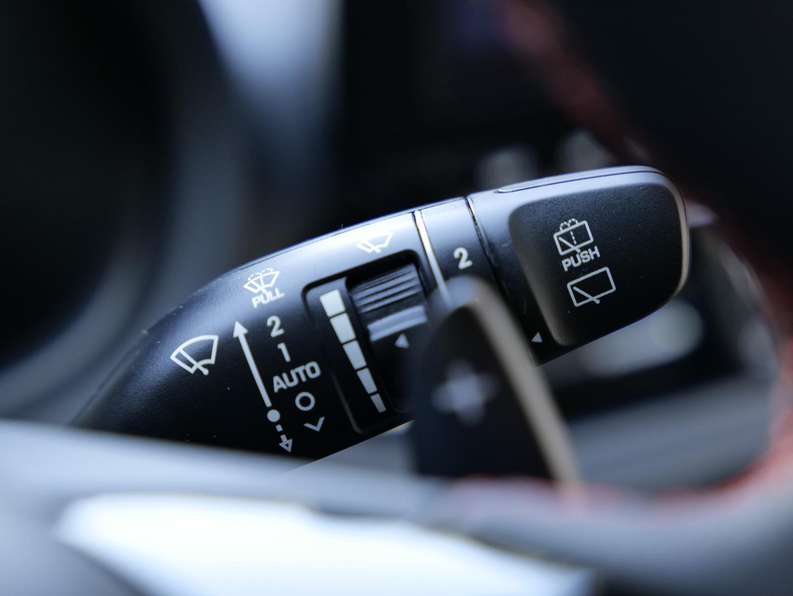 HYUNDAI i30 1.5 T-GDi N-Line-image-27
