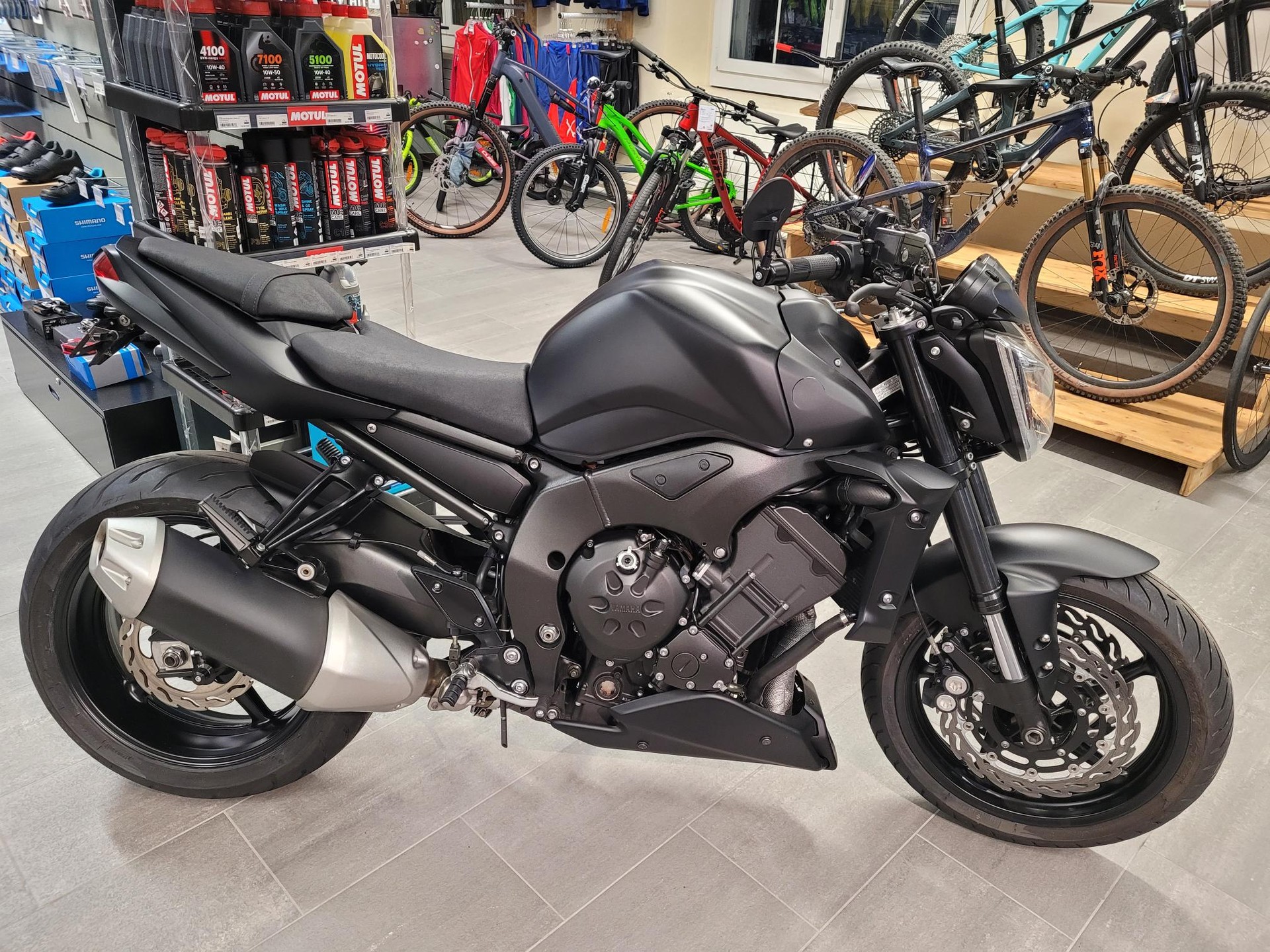 YAMAHA FZ1 N-image-1