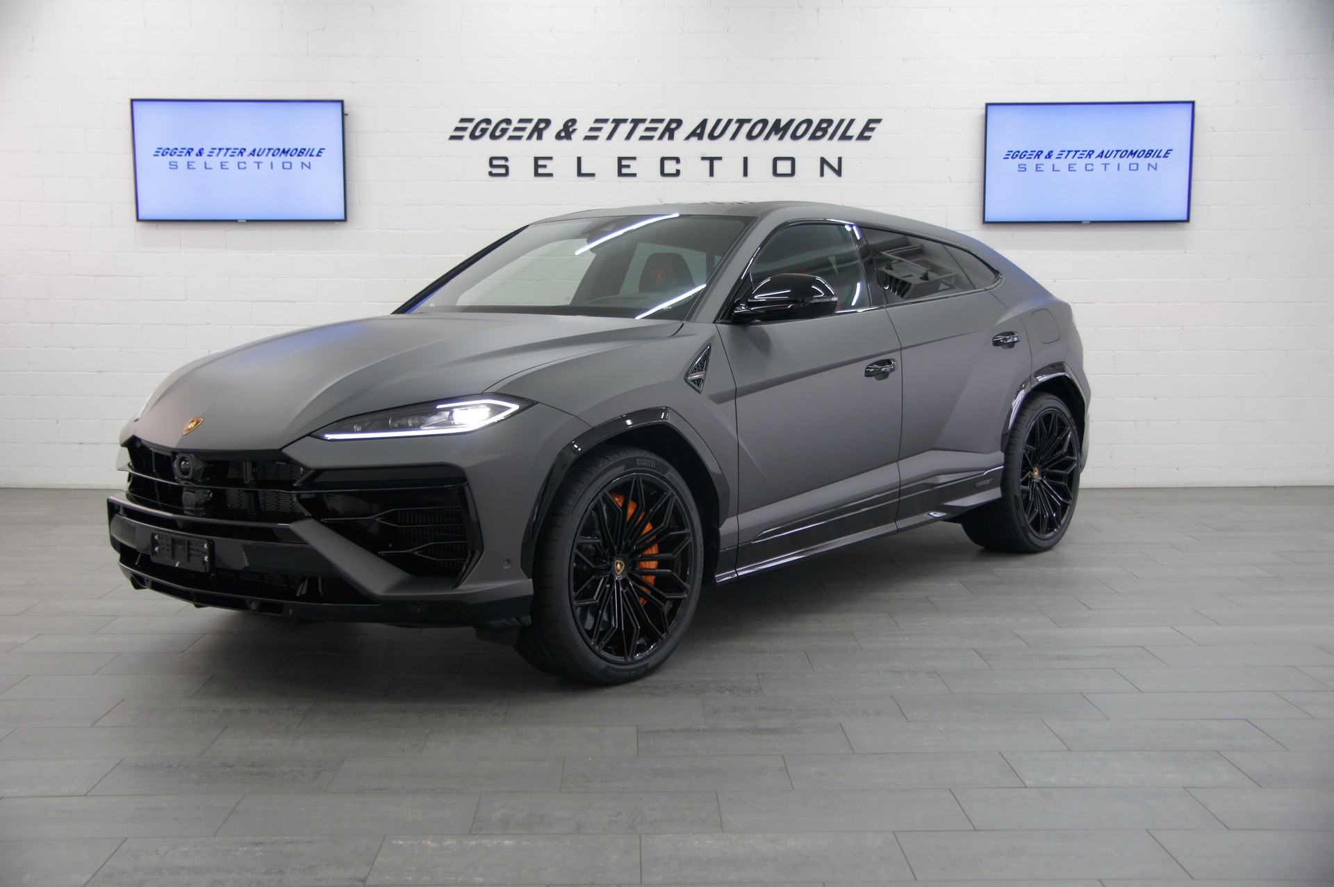 LAMBORGHINI Urus SE-image-1