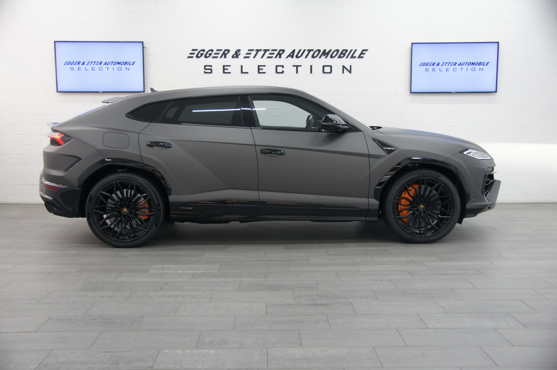 LAMBORGHINI Urus SE-image-3