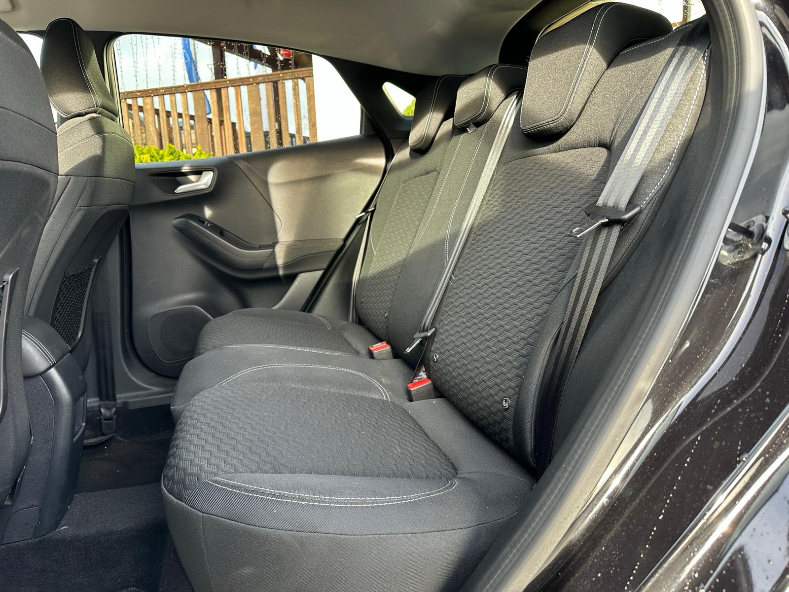 FORD Puma 1.0 MHEV Titanium-image-9