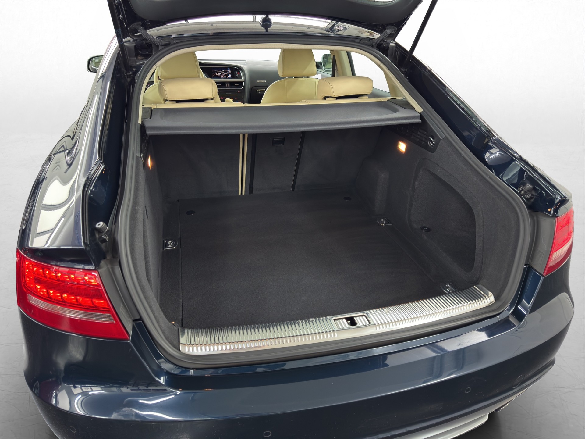 AUDI S5 Sportback 3.0 TFSI quattro S-tronic "Audi exclusive"-image-18