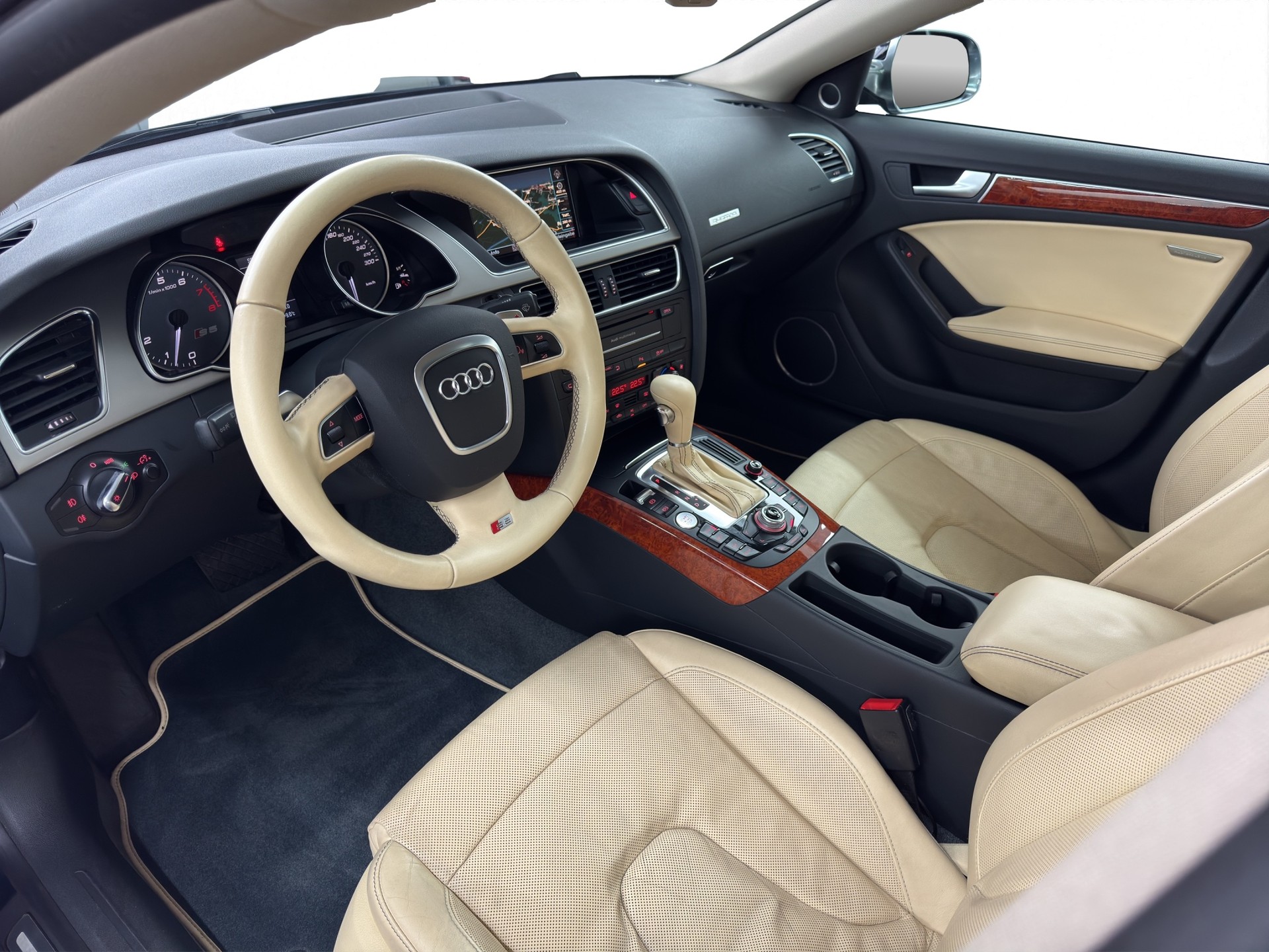AUDI S5 Sportback 3.0 TFSI quattro S-tronic "Audi exclusive"-image-13