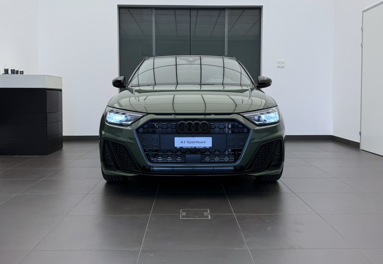 AUDI A1 Sportback 40 TFSI S Line S-tronic-image-1