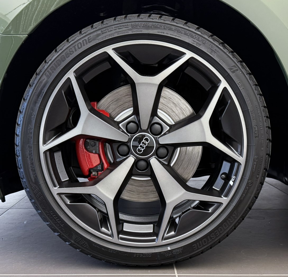 AUDI A1 Sportback 40 TFSI S Line S-tronic-image-2