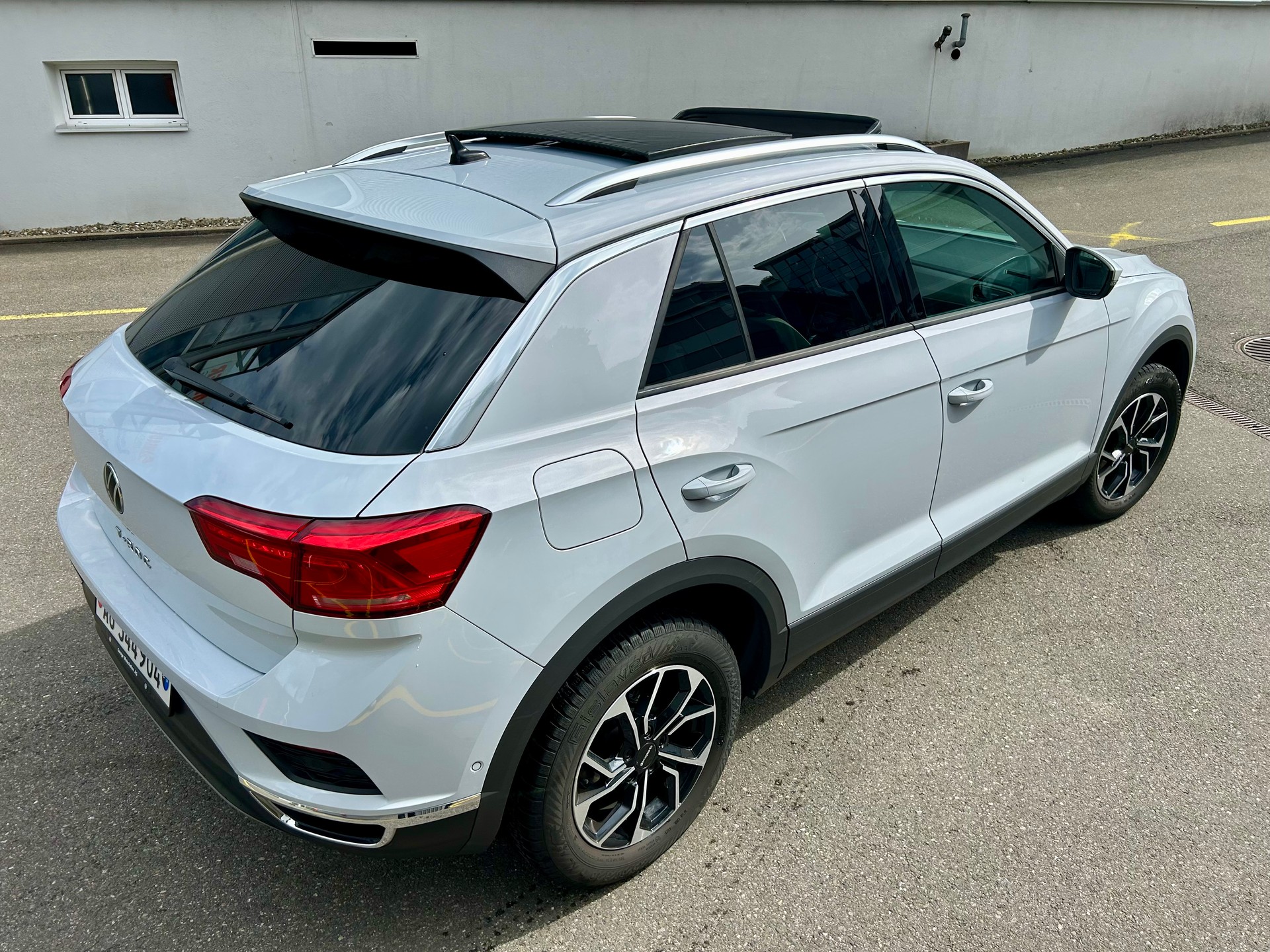 VW T-Roc 1.5 TSI EVO Advance Selection DSG-image-2