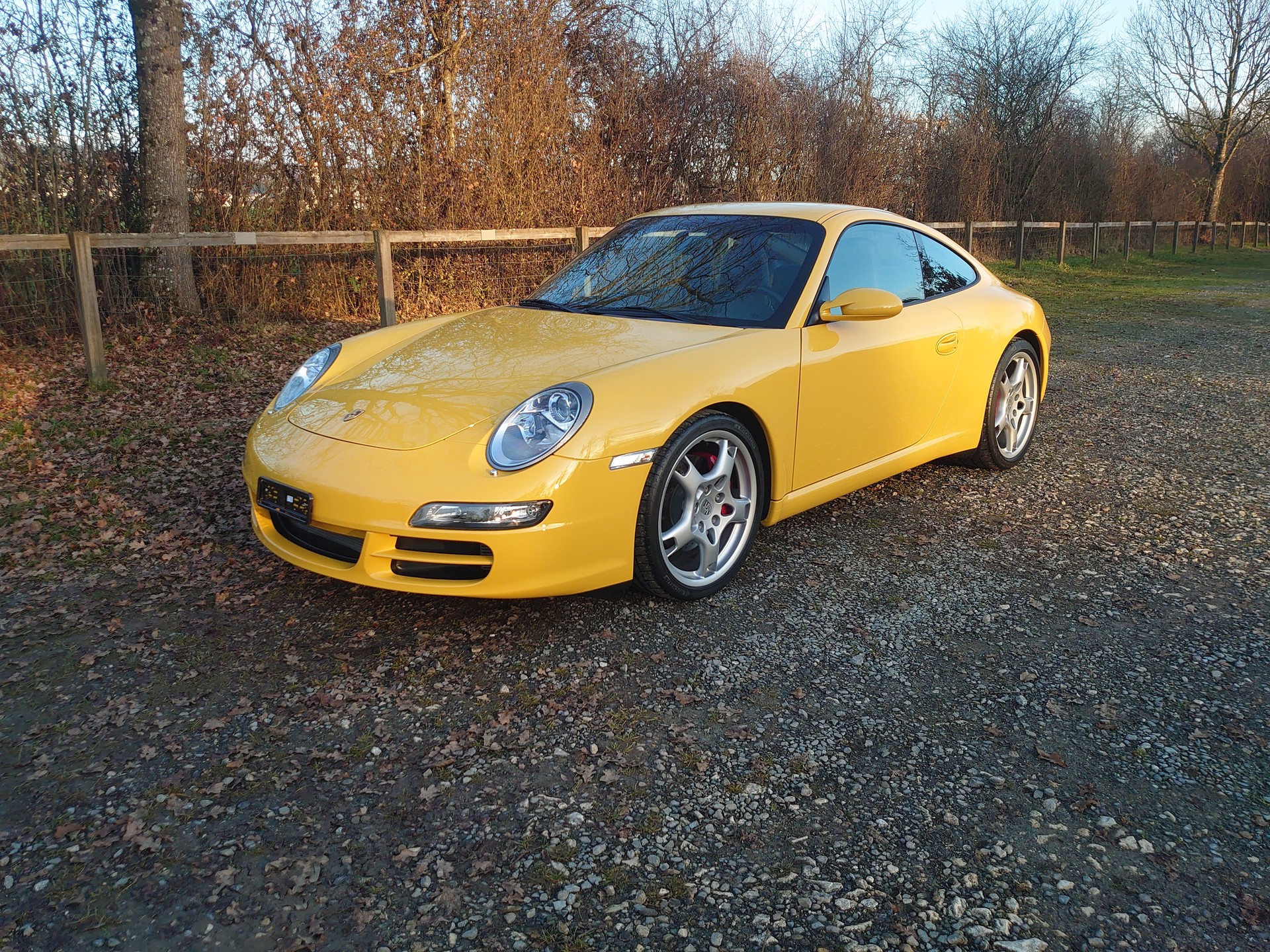 PORSCHE 911 Carrera S-image-1