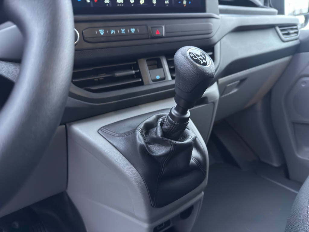 FORD Transit Custom Van 280 L1 2.0 EcoBlue 136 Trend-image-12