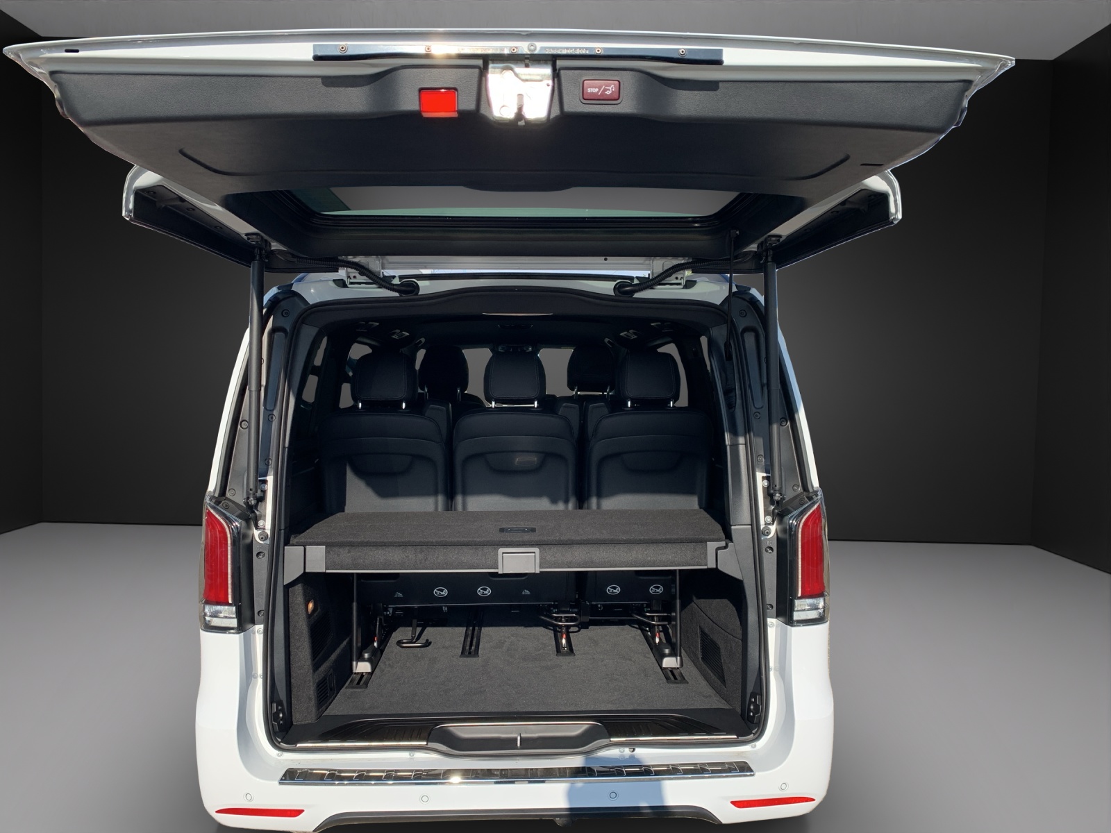 MERCEDES-BENZ V 300 d lang Avantgarde 4Matic 9G-Tronic-image-10