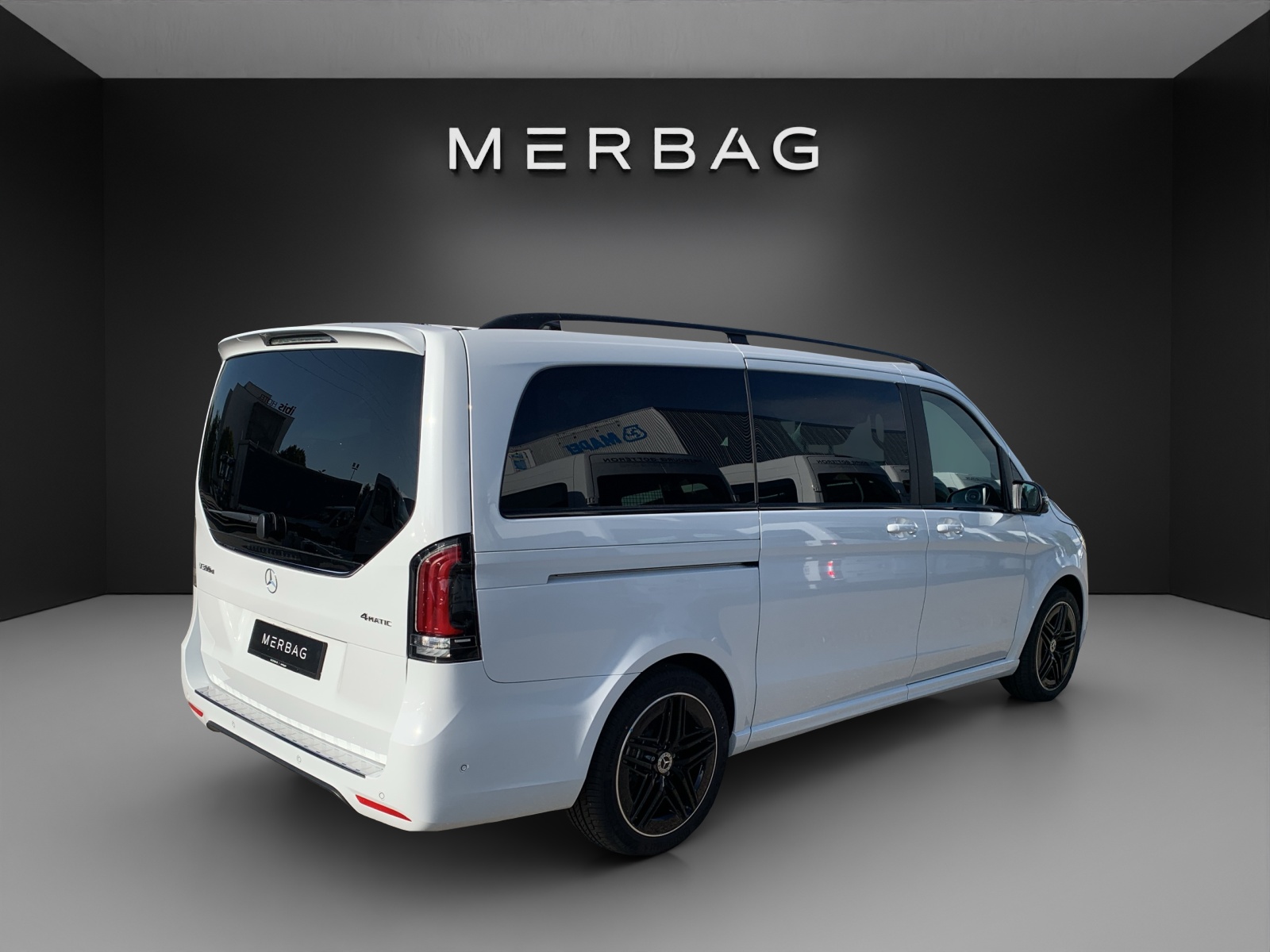MERCEDES-BENZ V 300 d lang Avantgarde 4Matic 9G-Tronic-image-5