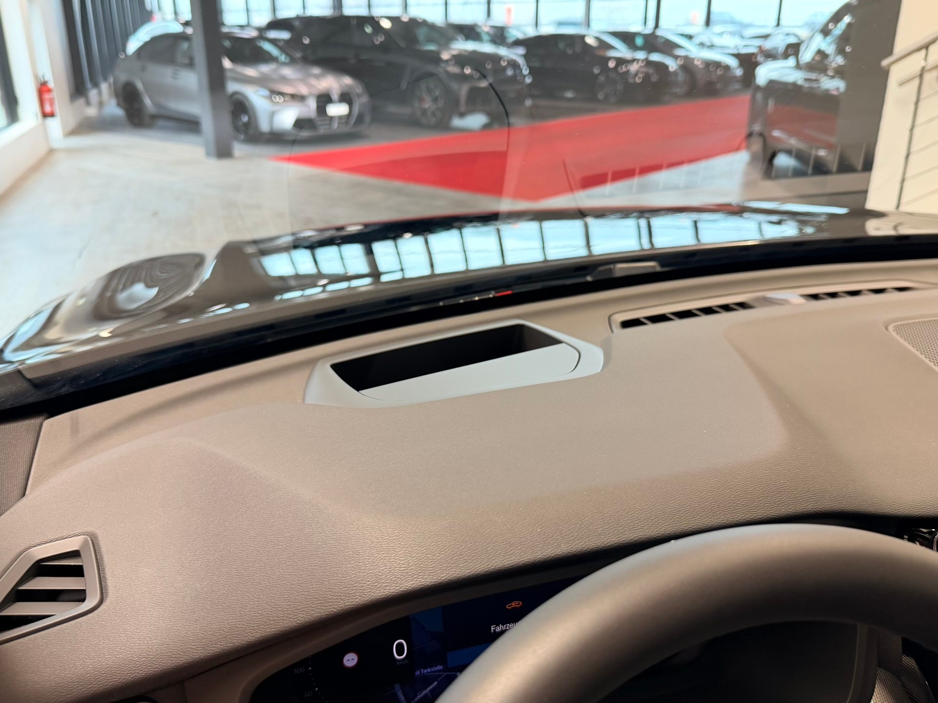 VOLVO XC60 T8 eAWD PluginHybrid Black Ed. Ultra Geartronic-image-26