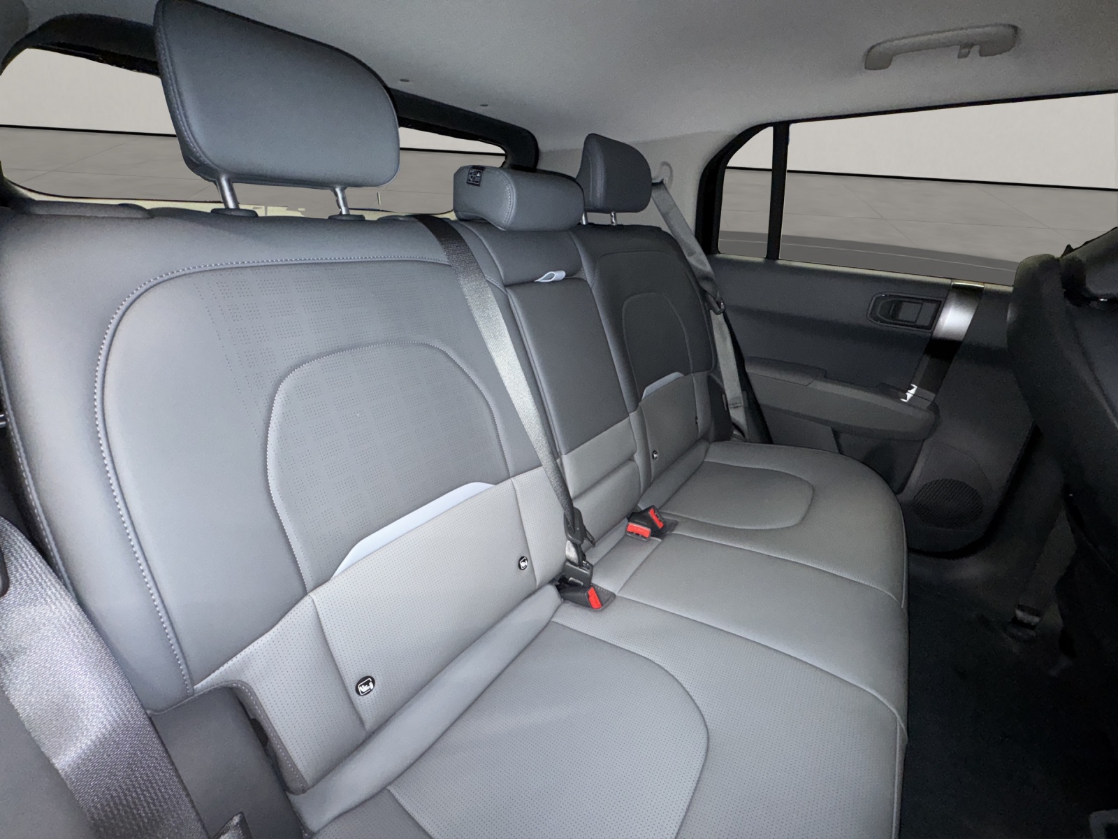 KIA EV3 81 kWh Earth+-image-12