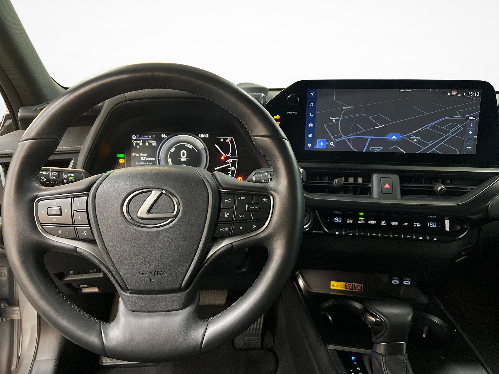 LEXUS UX 250h F-Line-image-8