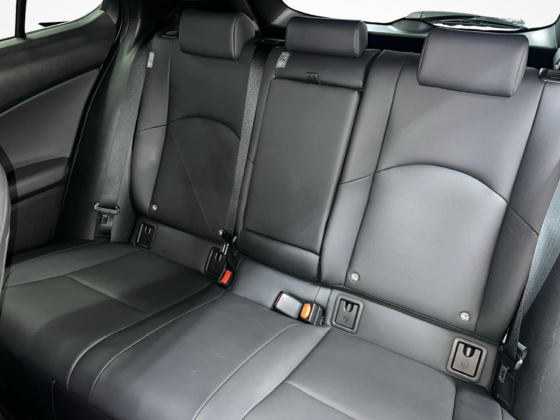 LEXUS UX 250h F-Line-image-10