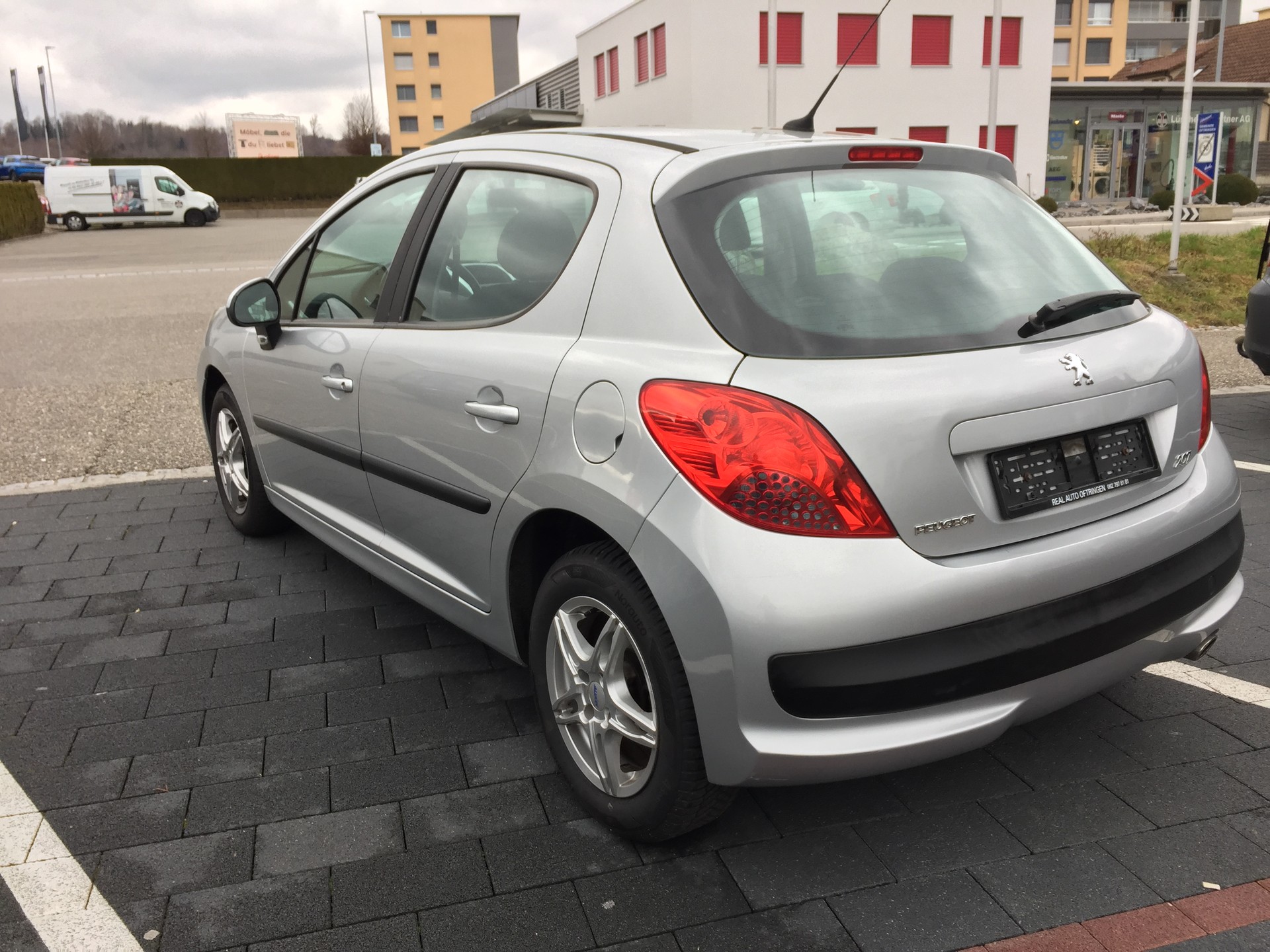 PEUGEOT 207 1.6 16V Sport Pack-image-5