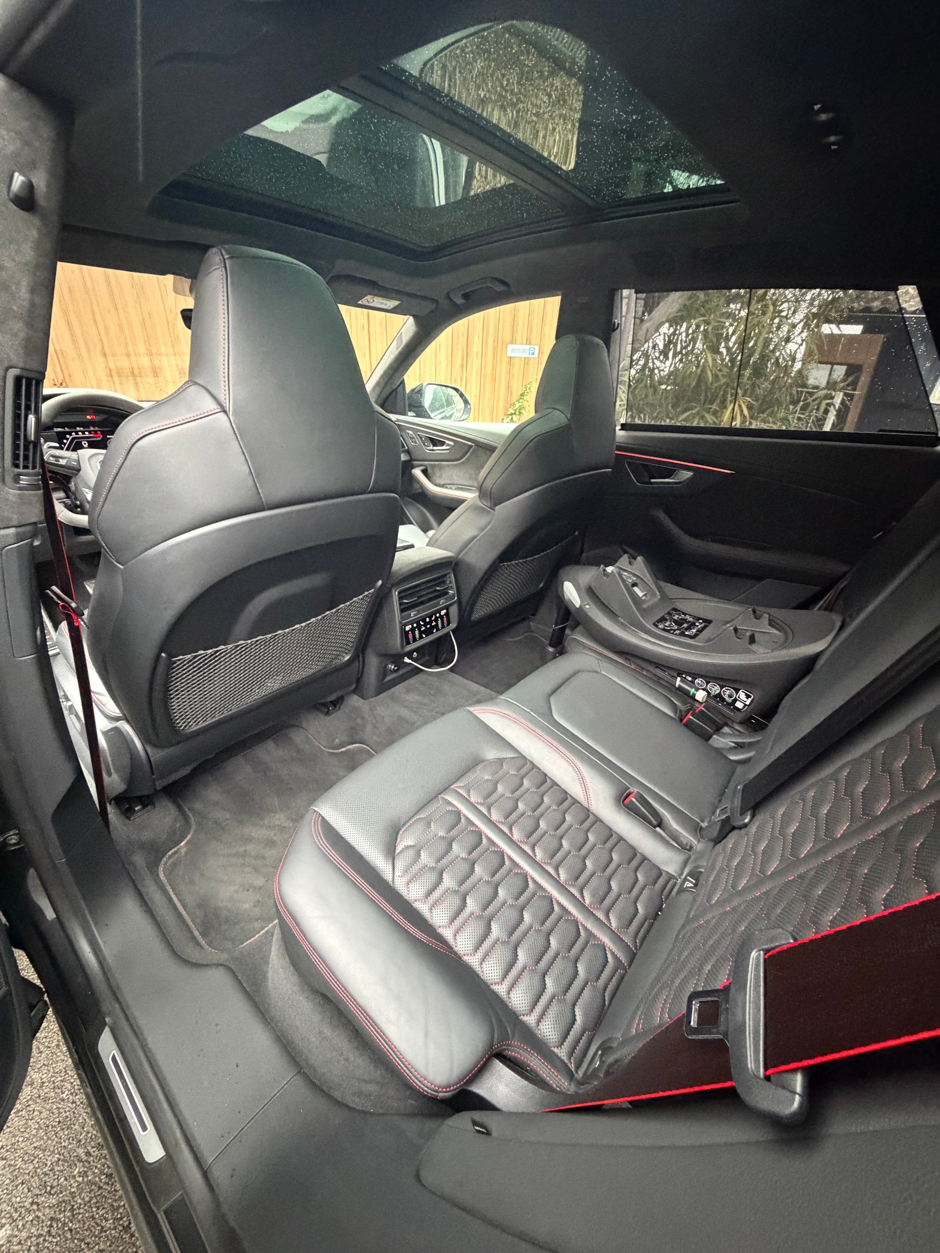 AUDI RSQ8 quattro tiptronic-image-5