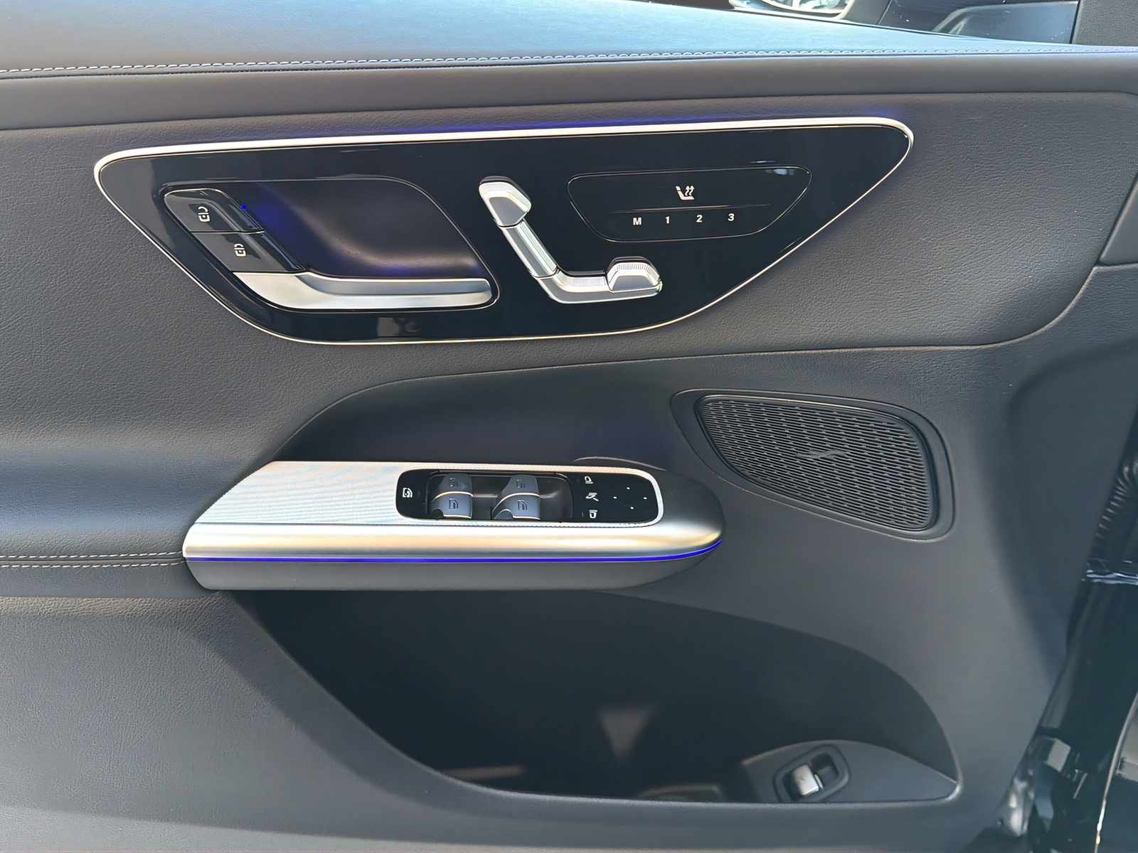 MERCEDES-BENZ GLC 220 d 4Matic-image-14