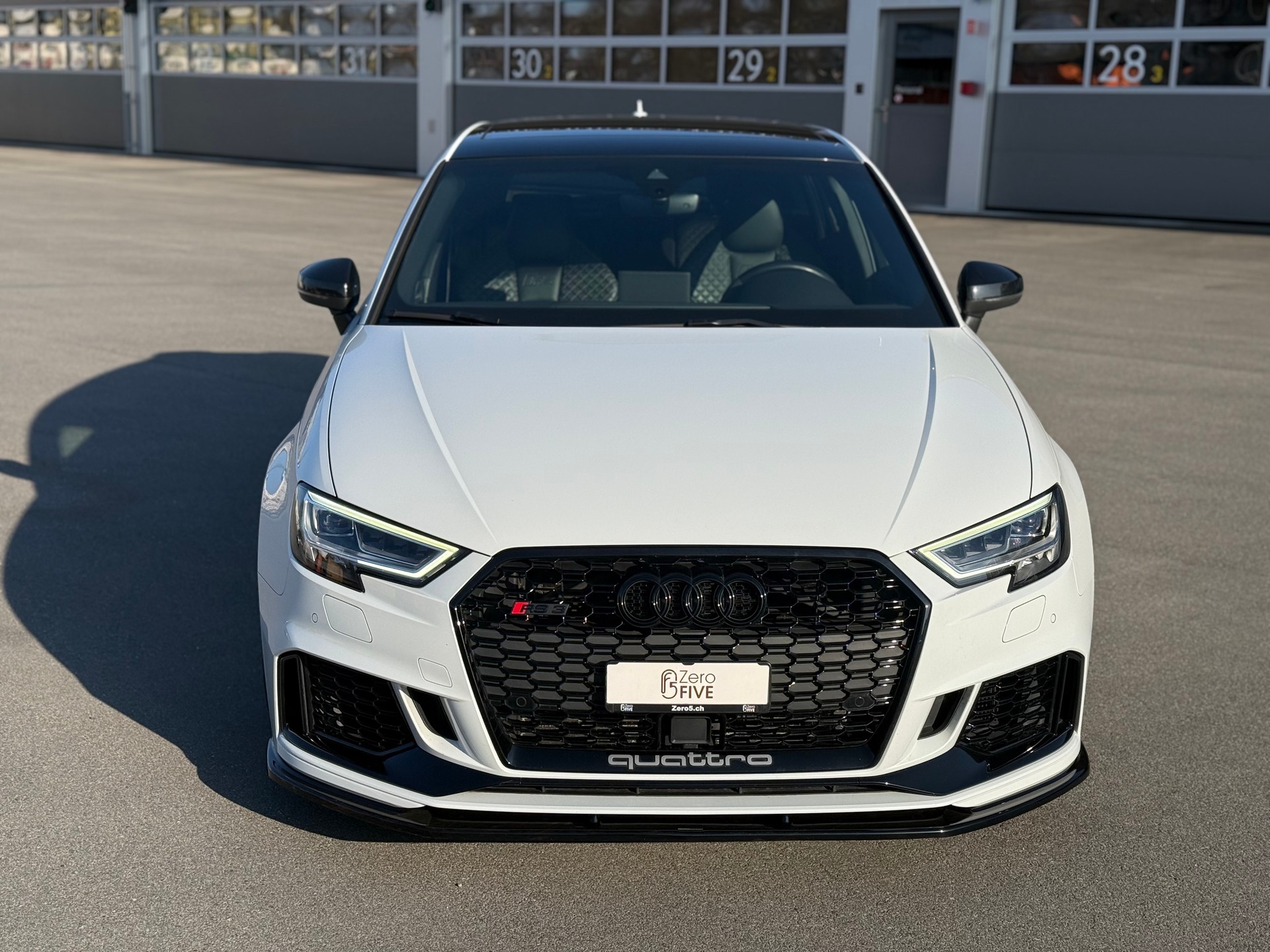 AUDI RS3 Sportback 2.5 TSI quattro S-tronic-showroom-element-1