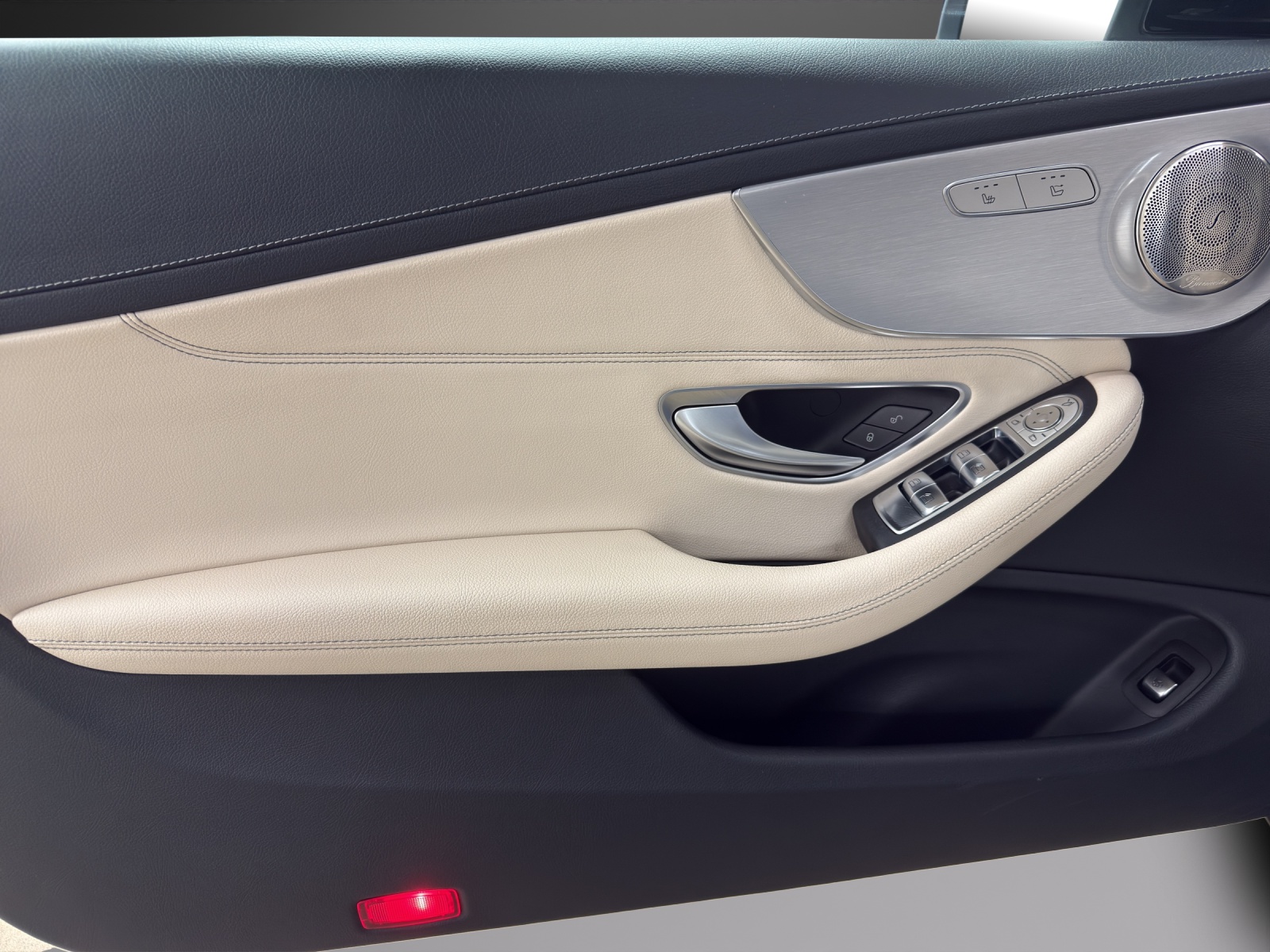 MERCEDES-BENZ C 43 AMG 4Matic-image-12