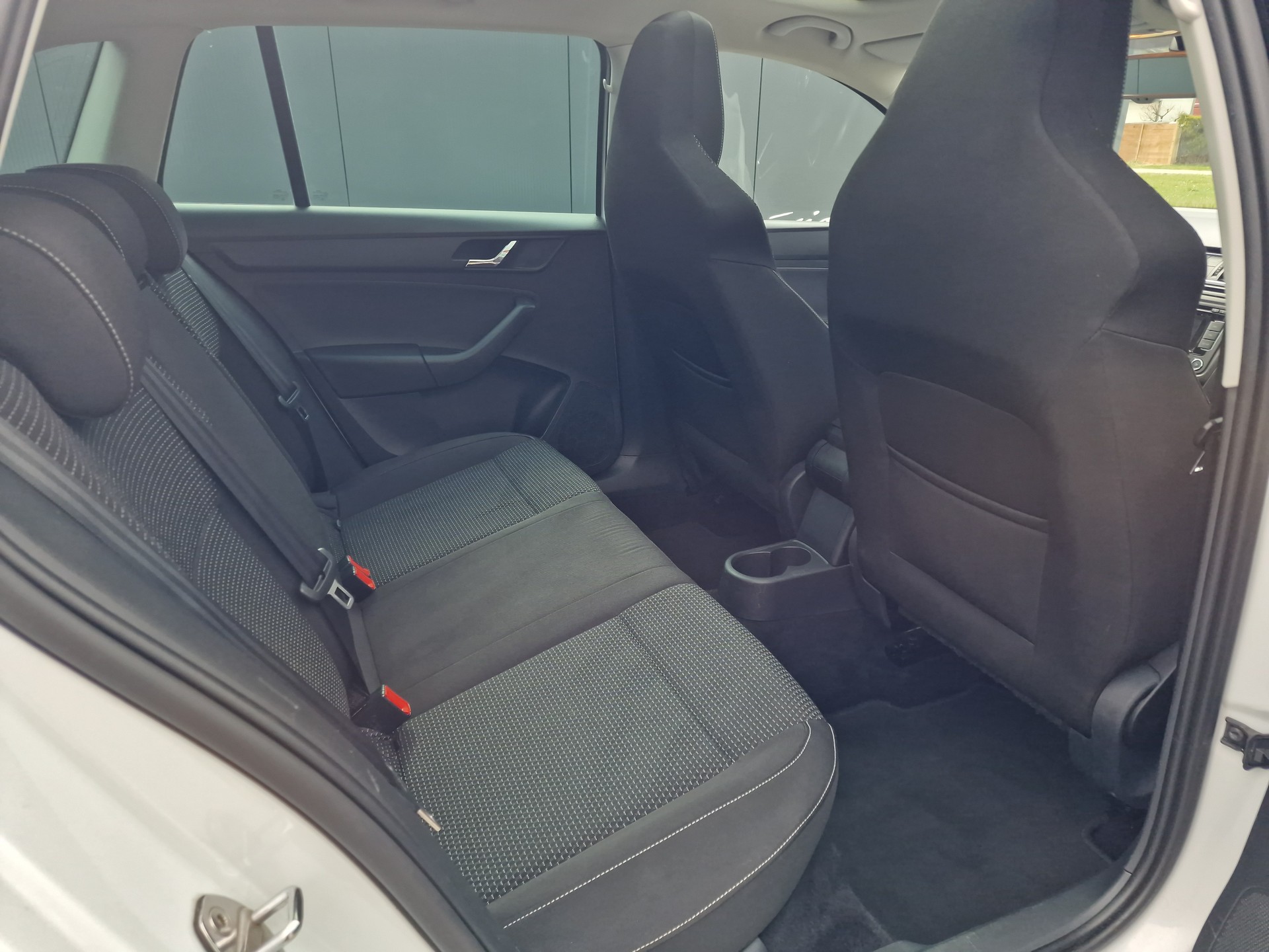 SKODA Rapid Spaceback 1.4 TSI Ambition DSG-image-8