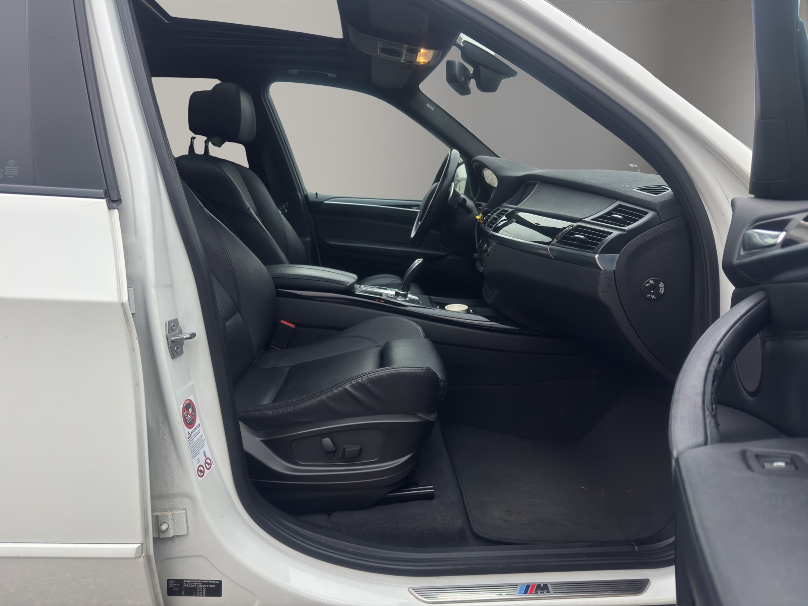BMW X5 xDrive 30d Steptronic-image-12