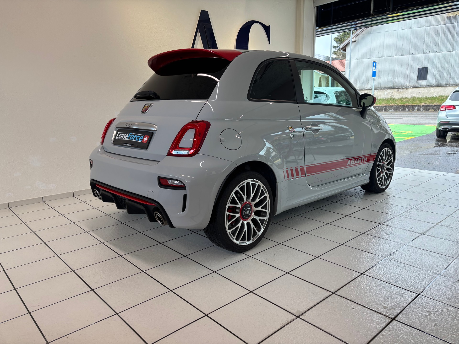 FIAT 595 1.4 16V Turbo Abarth-image-1