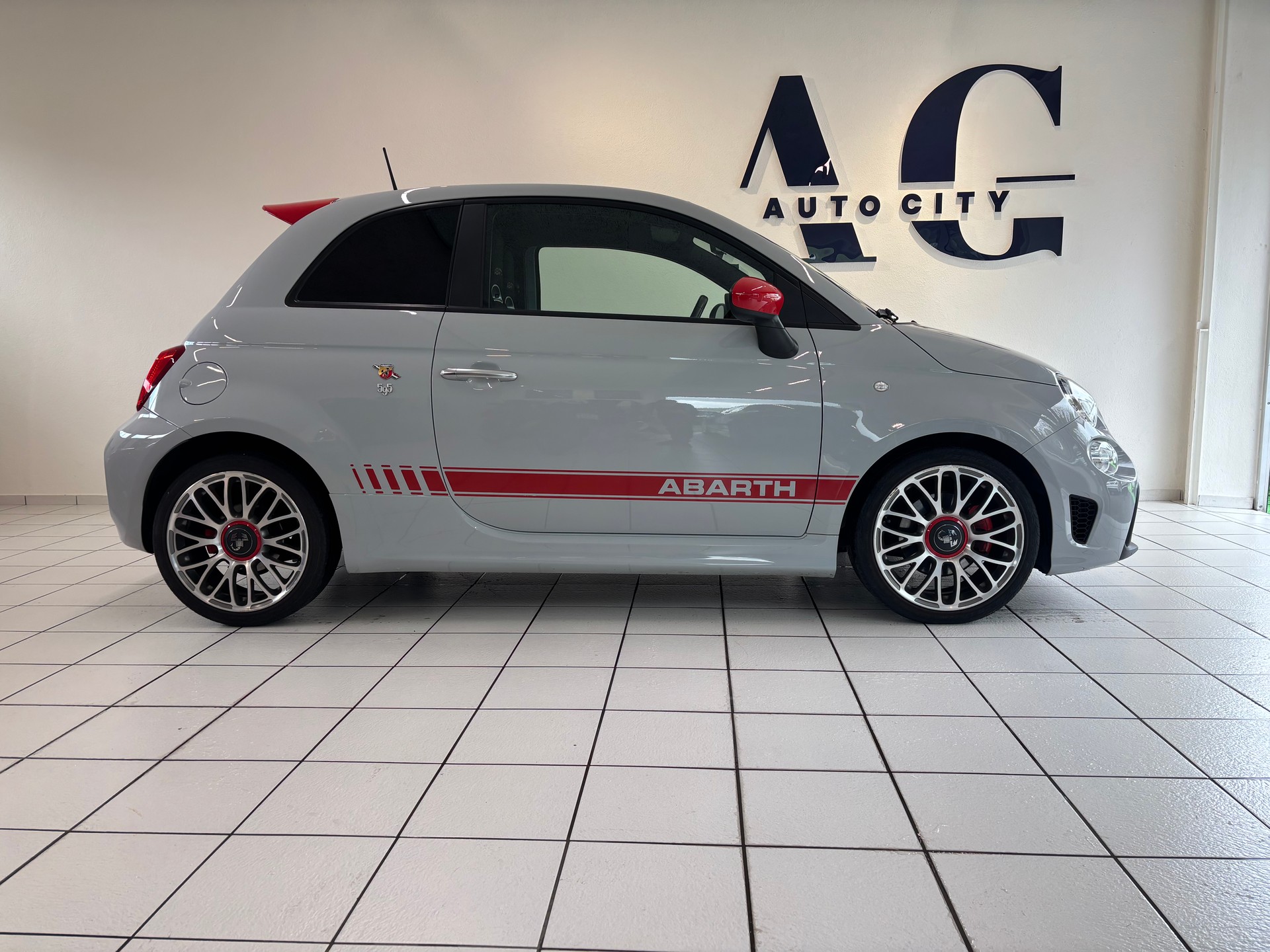 FIAT 595 1.4 16V Turbo Abarth-image-2
