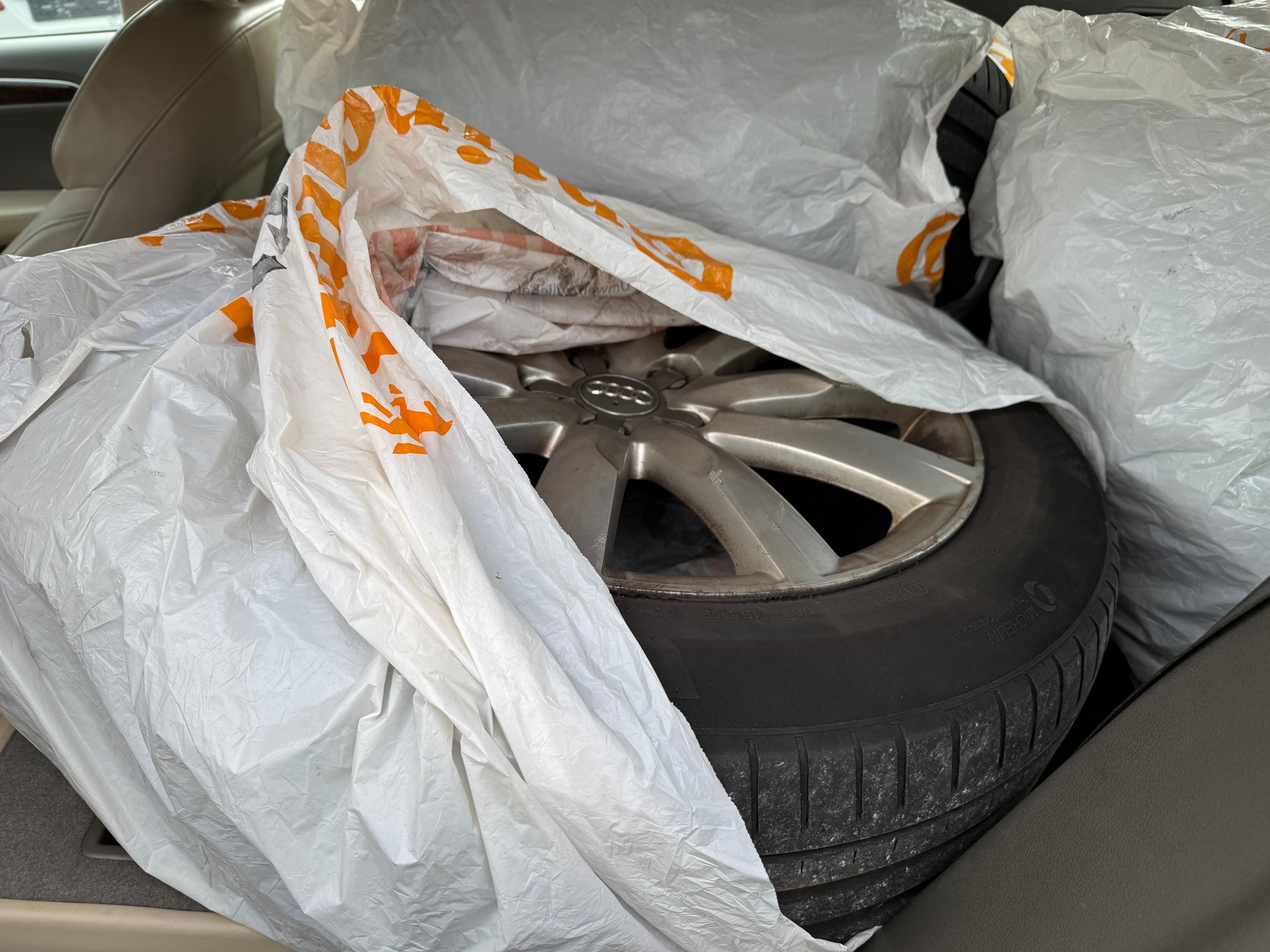 AUDI Q5 3.0 TDI quattro S-tronic-image-8