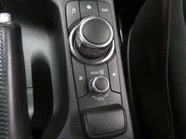 MAZDA 2 1.5i 16V Skyactiv-G Revolution-image-8