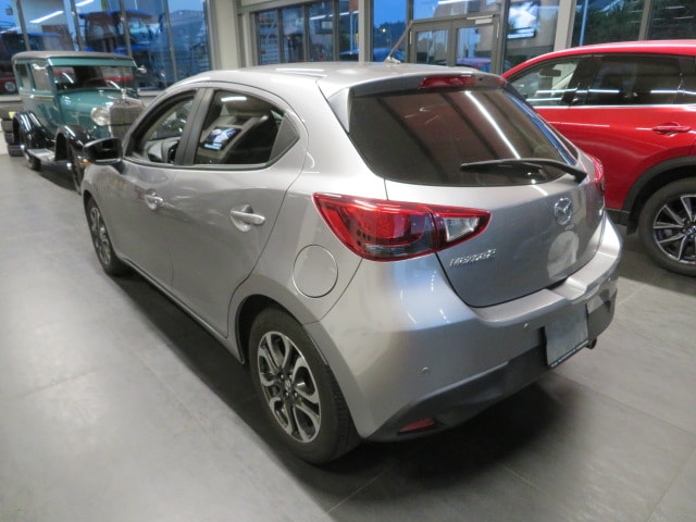 MAZDA 2 1.5i 16V Skyactiv-G Revolution-image-3