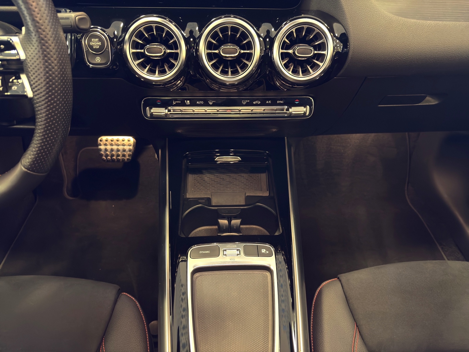 Image MERCEDES-BENZ B-220 B 220 4Matic 8G-DCT