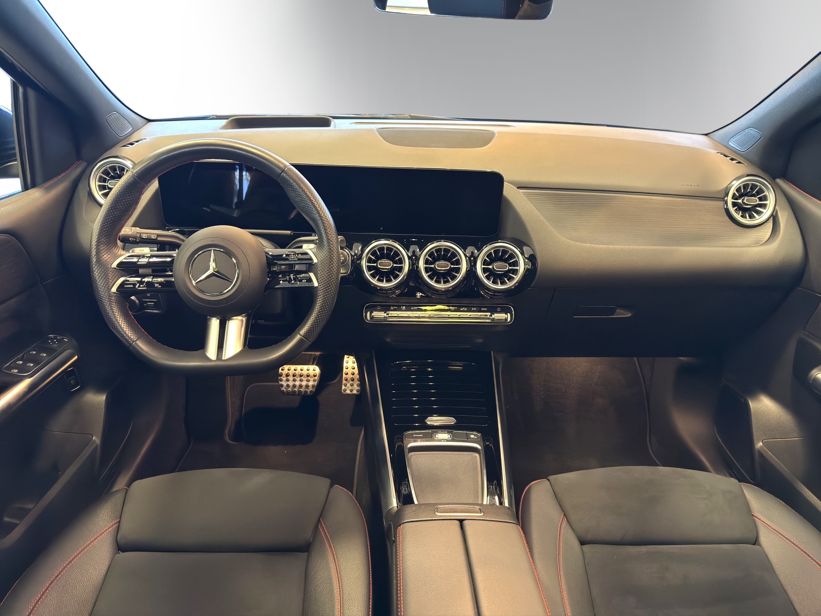 Image MERCEDES-BENZ B-220 B 220 4Matic 8G-DCT