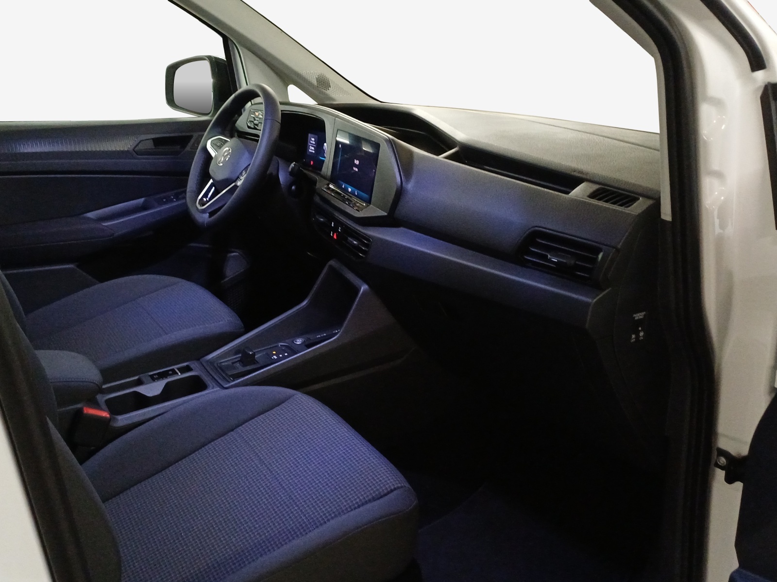 VW Caddy 1.5 TSI DSG-image-14