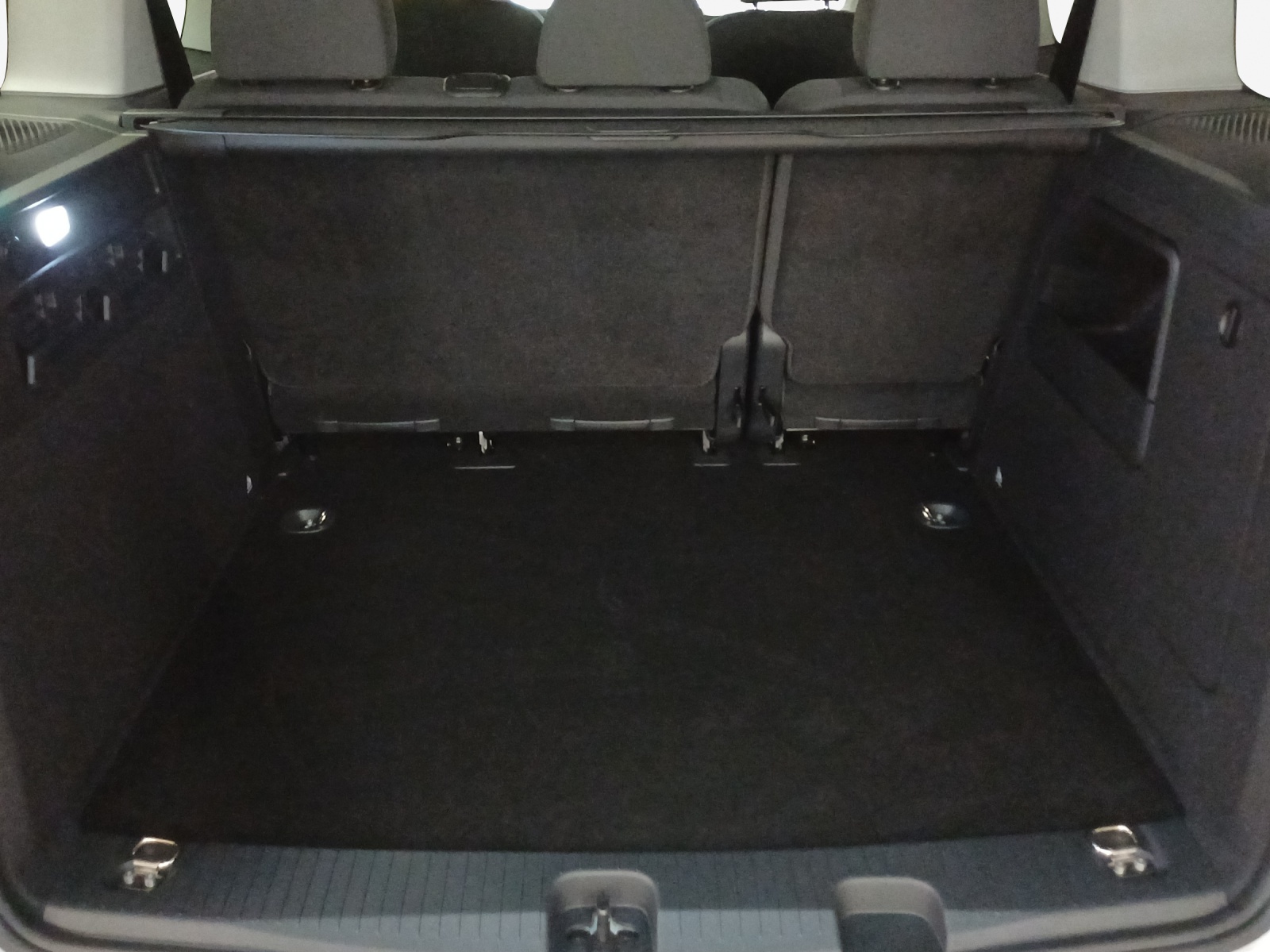VW Caddy 1.5 TSI DSG-image-12