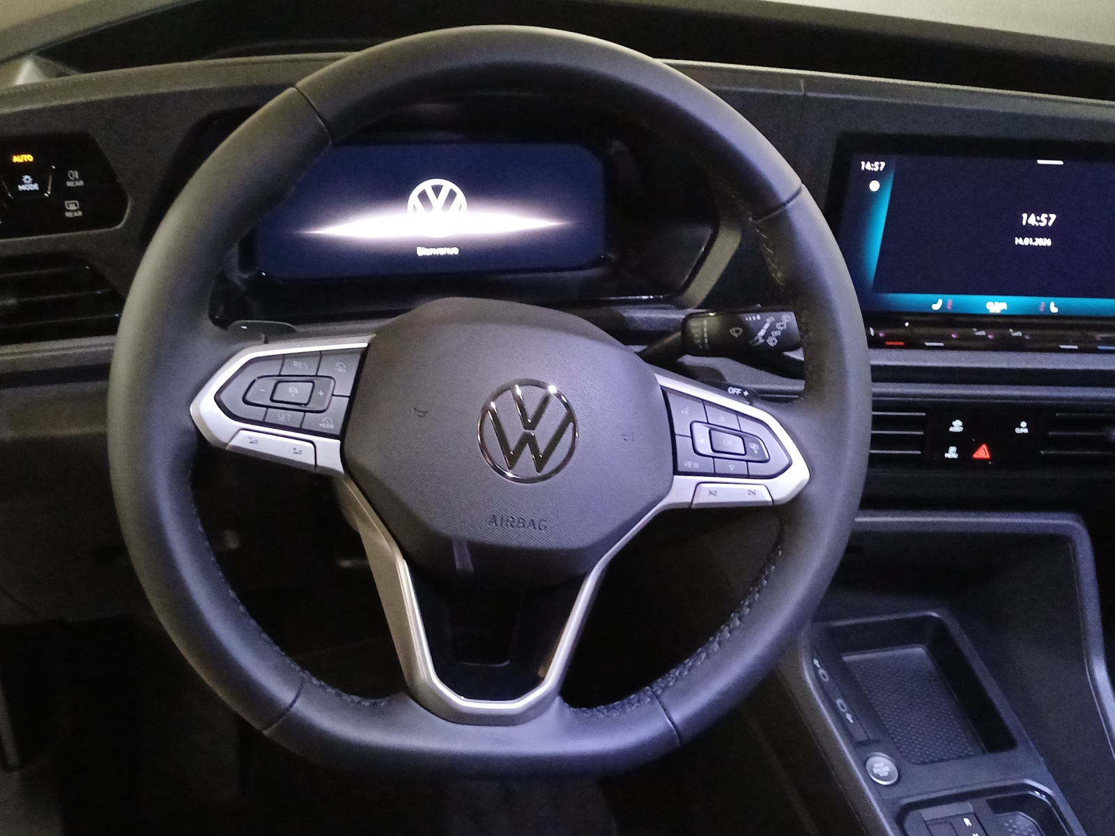 VW Caddy 1.5 TSI DSG-image-9
