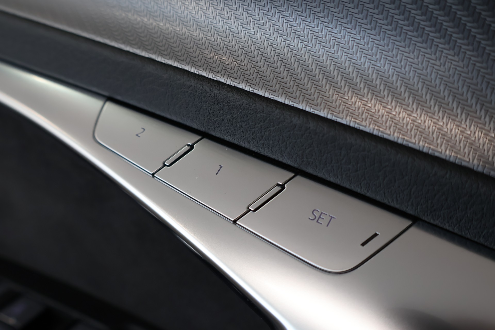 AUDI RS6 Avant 4.0 TFSI V8 quattro-image-27