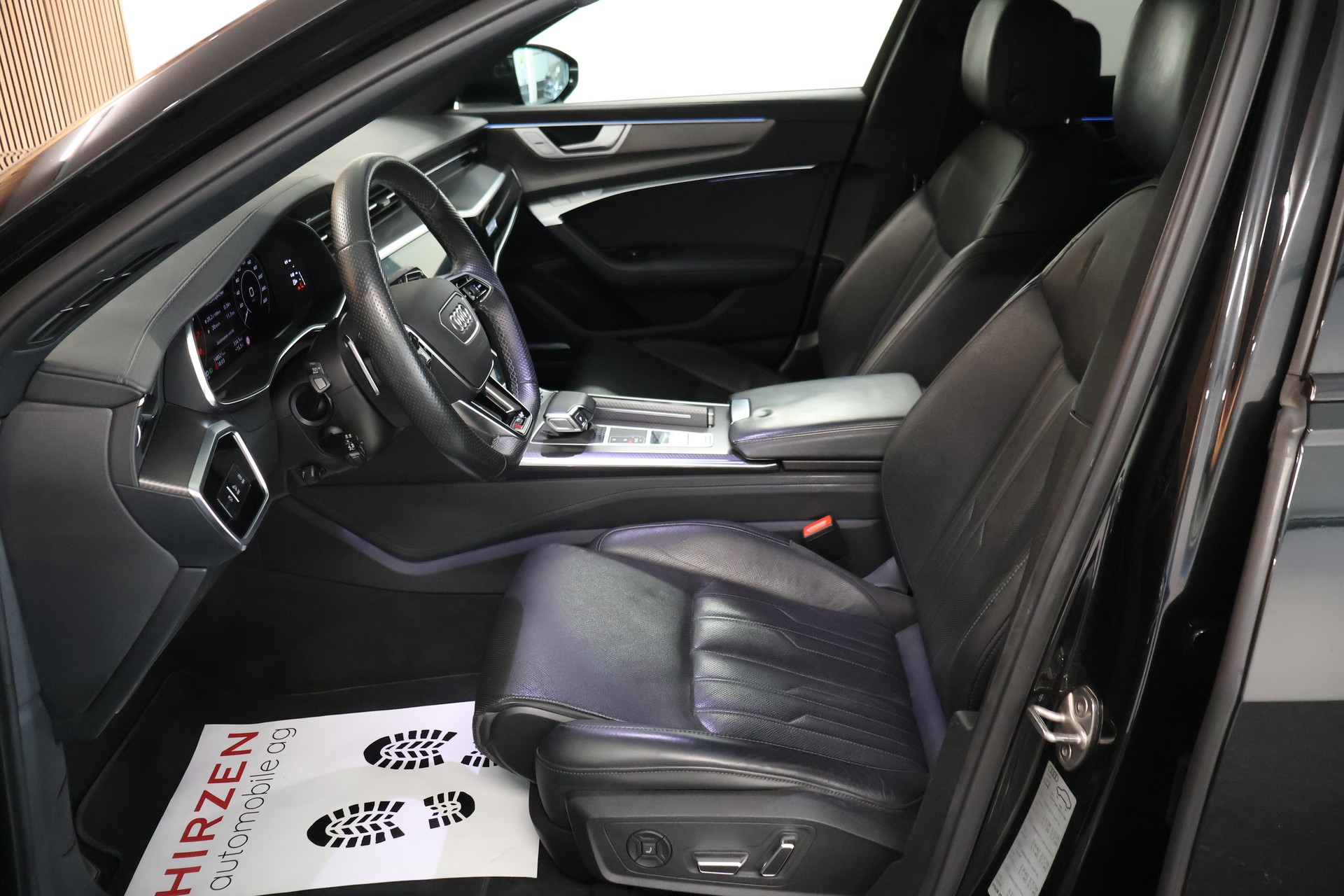 AUDI RS6 Avant 4.0 TFSI V8 quattro-image-8