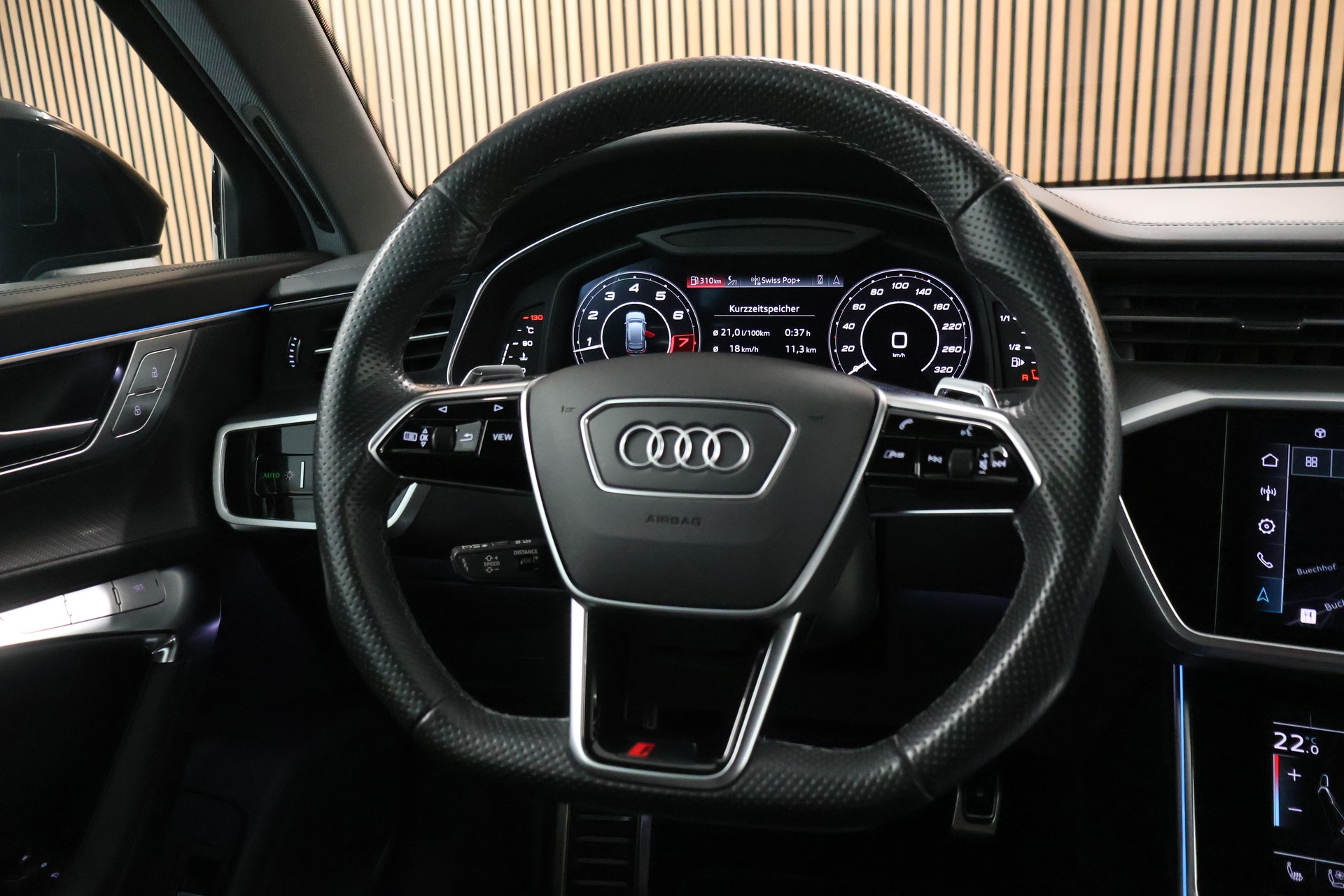 AUDI RS6 Avant 4.0 TFSI V8 quattro-image-15