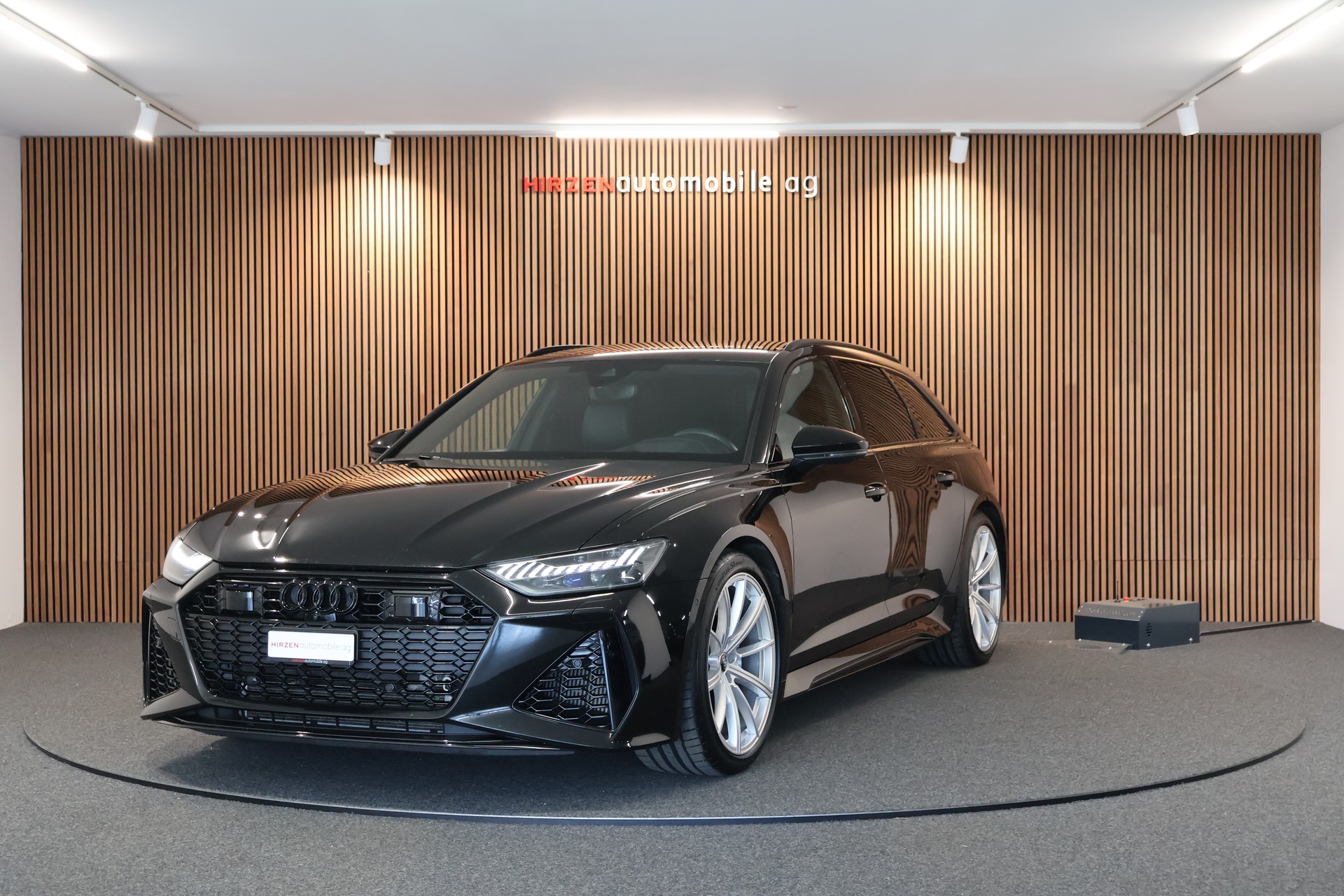 AUDI RS6 Avant 4.0 TFSI V8 quattro-image-0