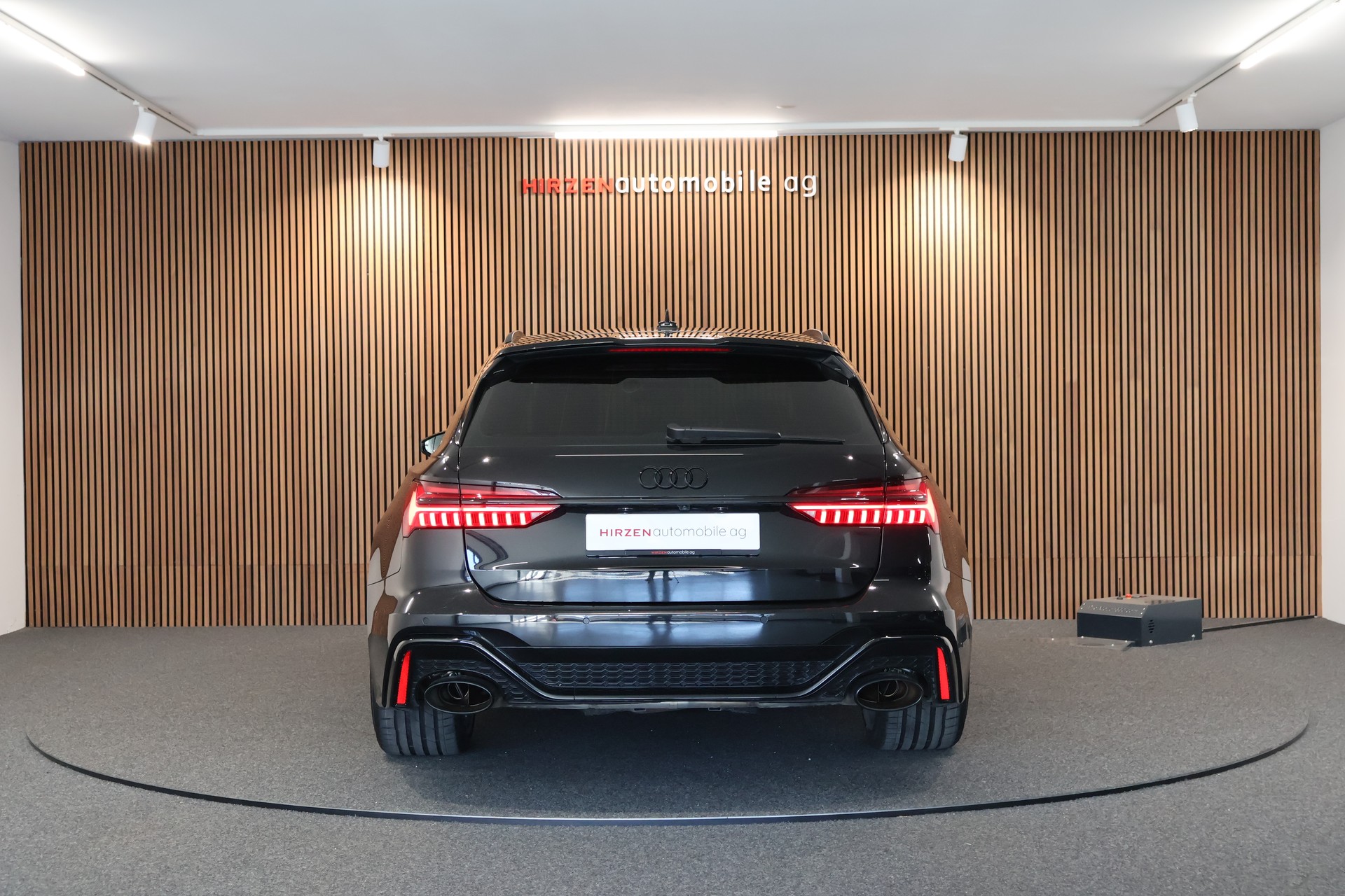AUDI RS6 Avant 4.0 TFSI V8 quattro-image-3