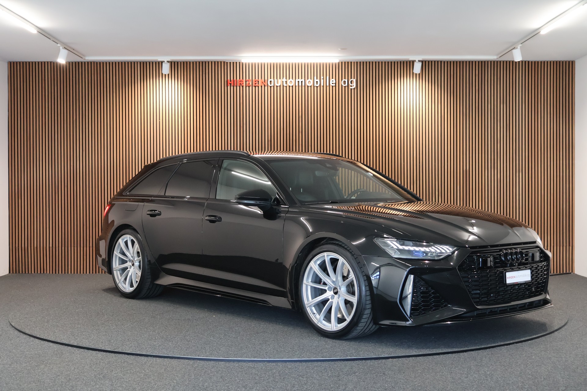 AUDI RS6 Avant 4.0 TFSI V8 quattro-image-6