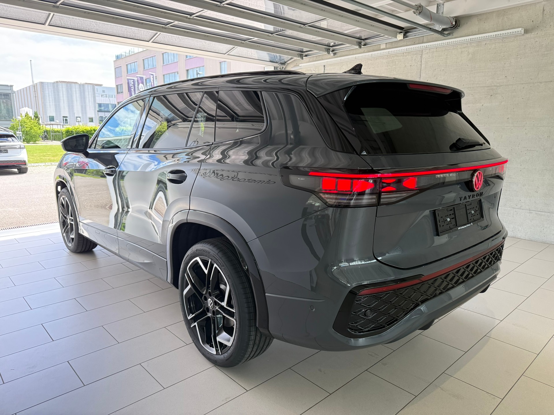 VW Tayron 1.5 TSI evo2 eHybrid R-Line DSG-image-3