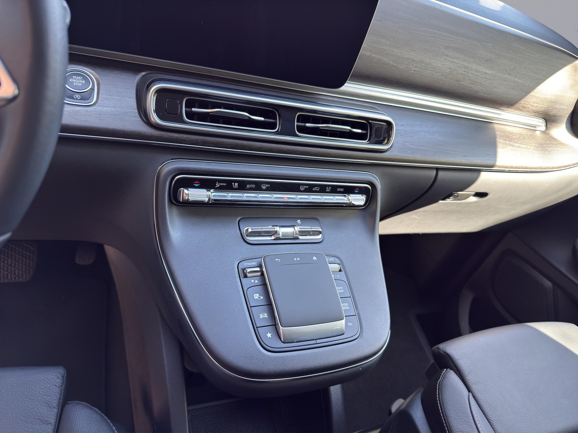 MERCEDES-BENZ V 250 d Avantgarde lang 4M - Facelift-image-11