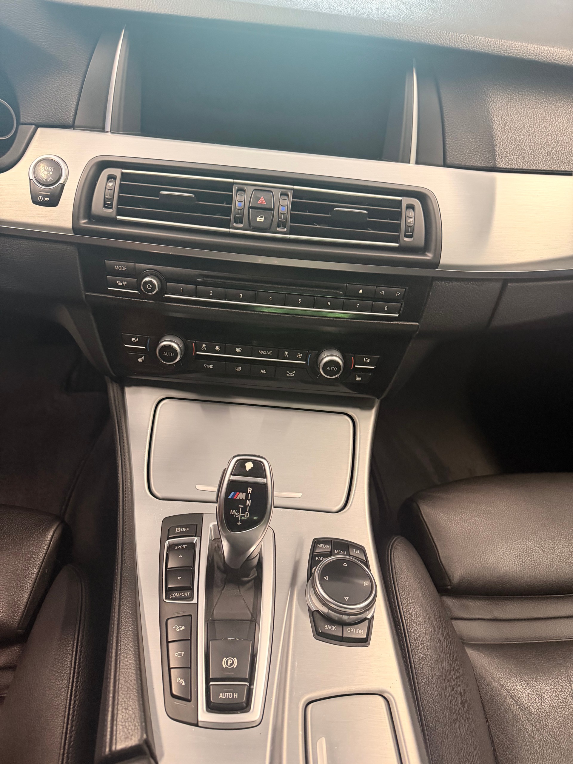 BMW M550d Touring xDrive Steptronic-image-5