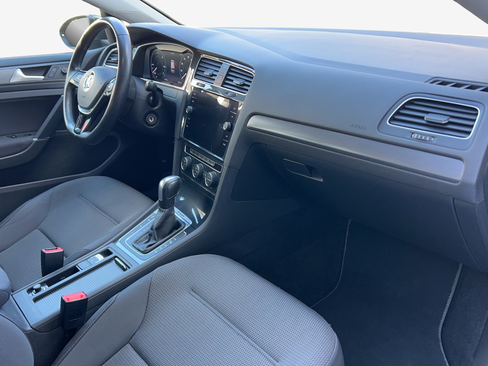 VW e-Golf-image-10