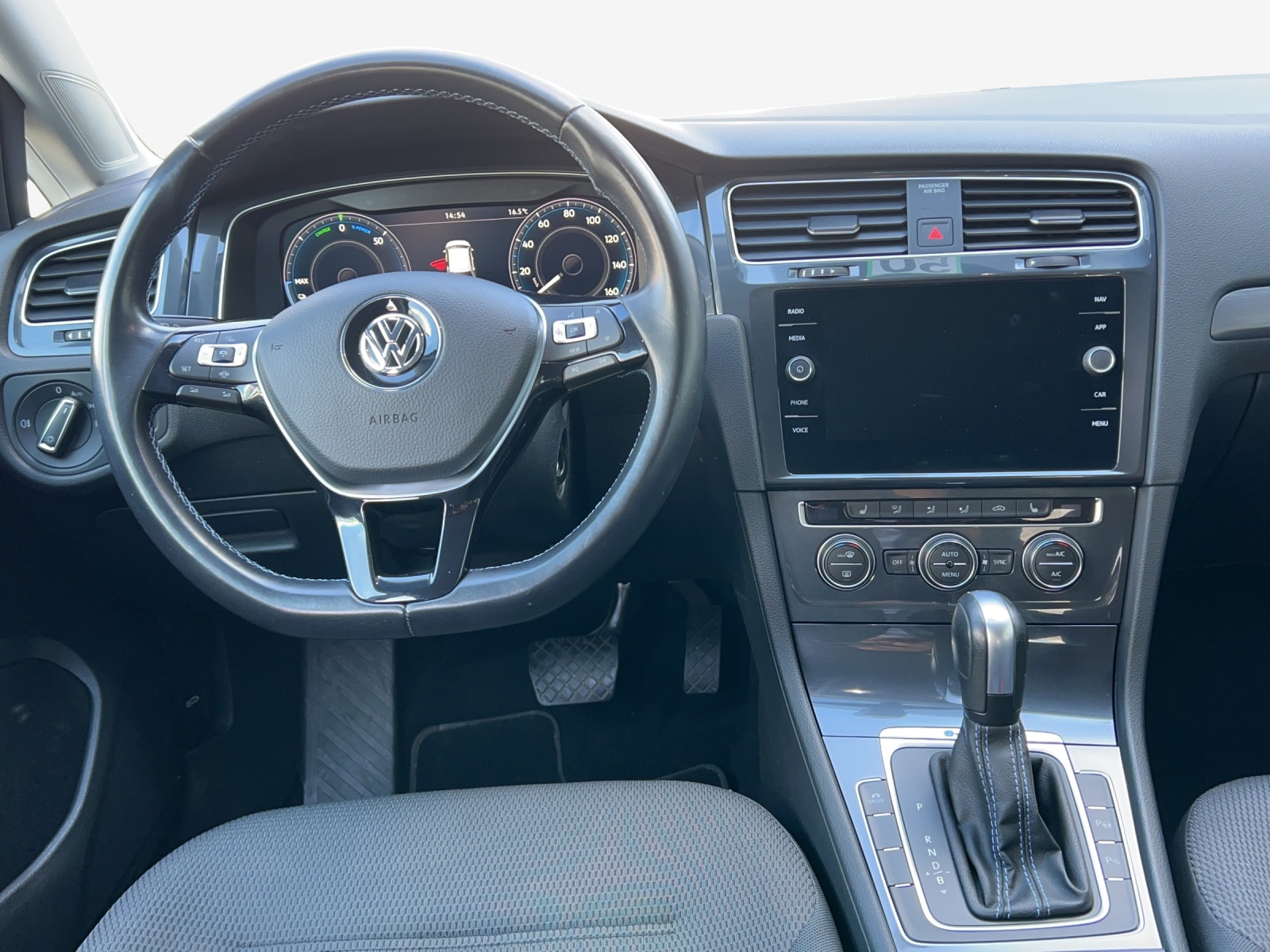VW e-Golf-image-7