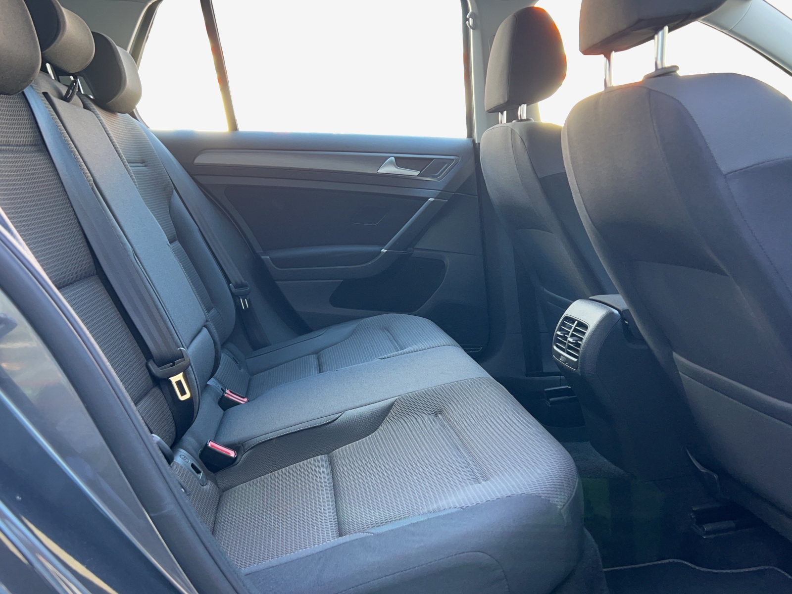 VW e-Golf-image-11