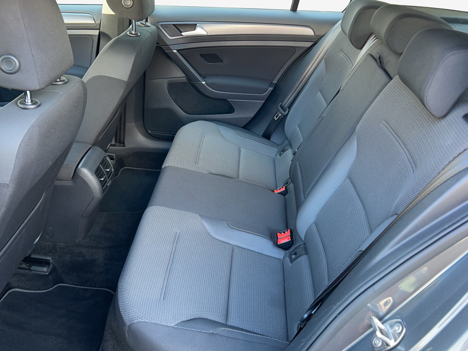 VW e-Golf-image-8