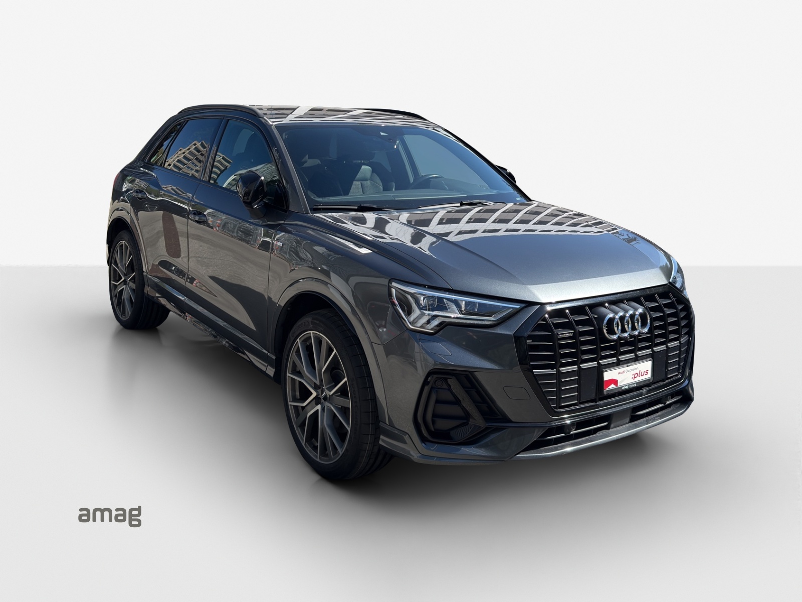 AUDI Q3 45 TFSI S line quattro S-tronic-image-5